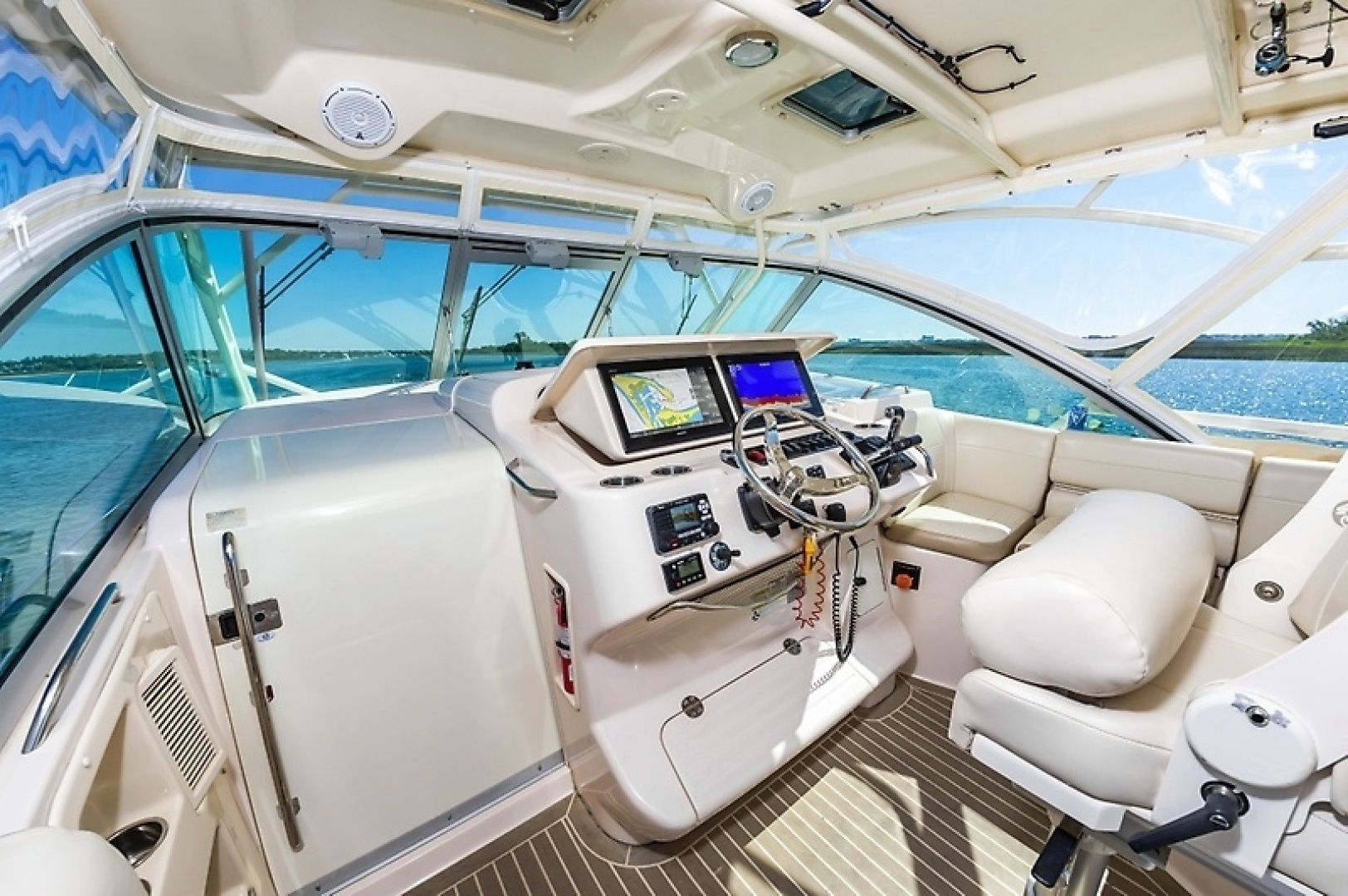 2014 Grady-White Express 370 - Image 25
