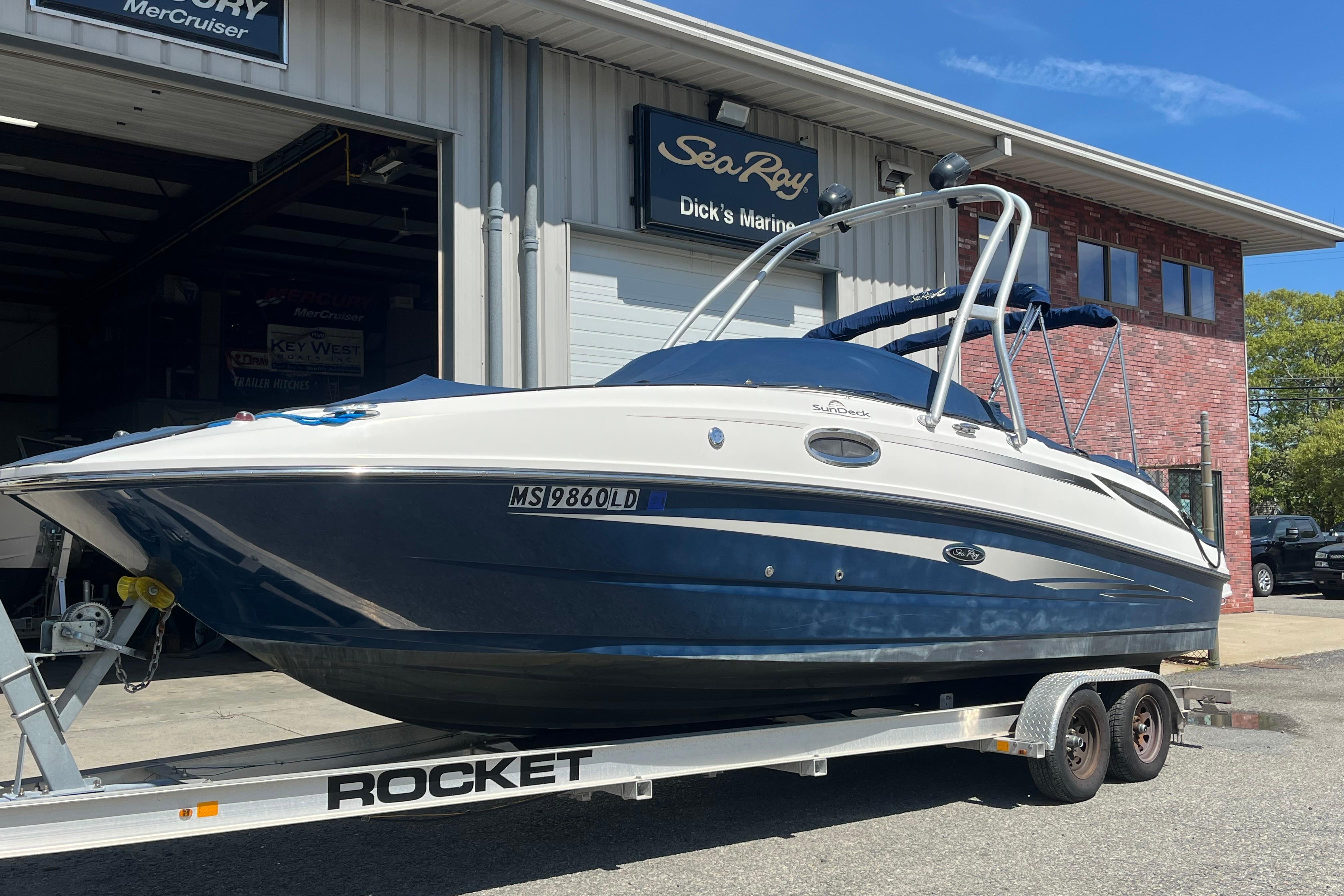 2011 Sea Ray 260 Sundeck