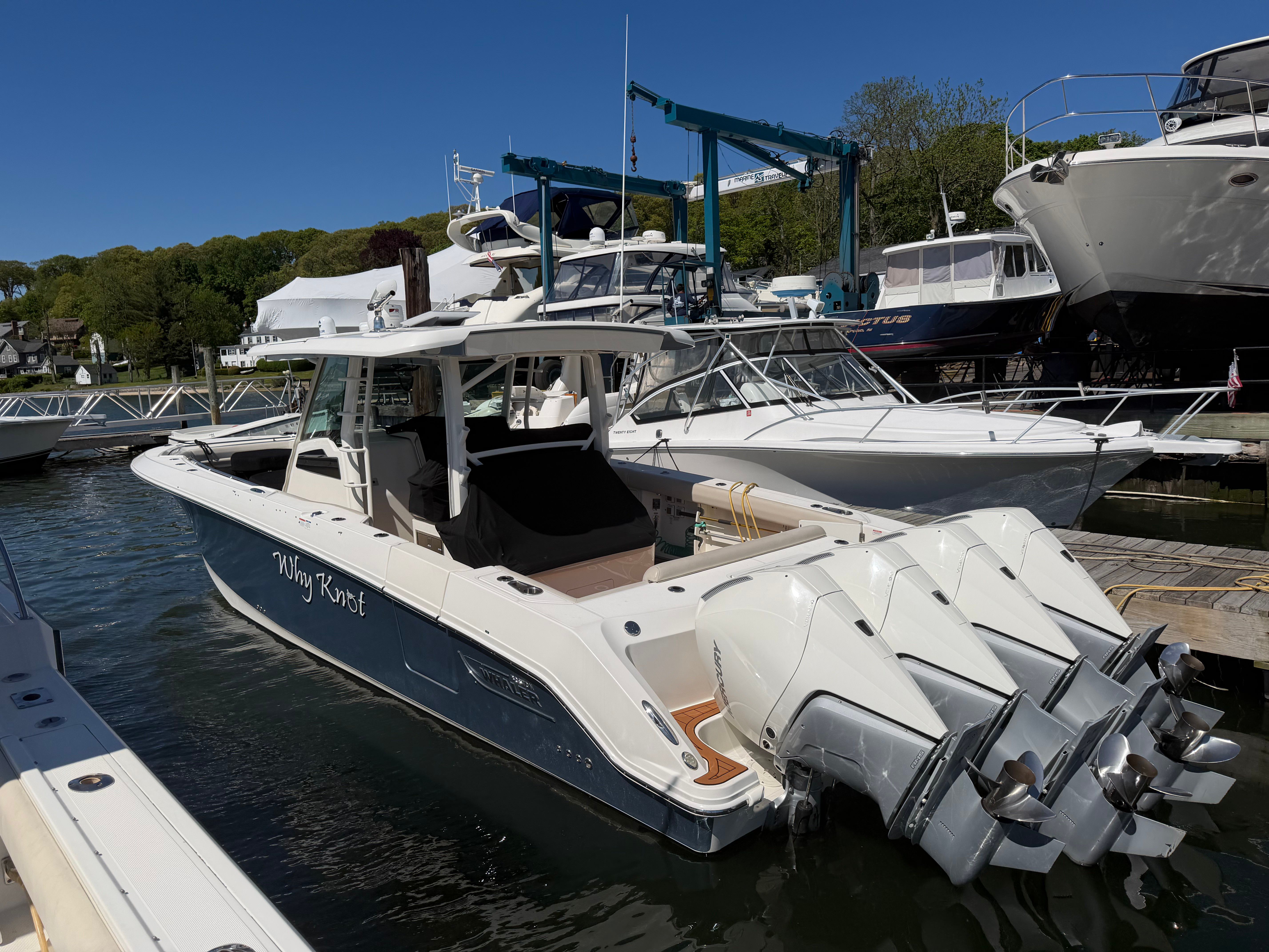 2021 Boston Whaler 380 Outrage