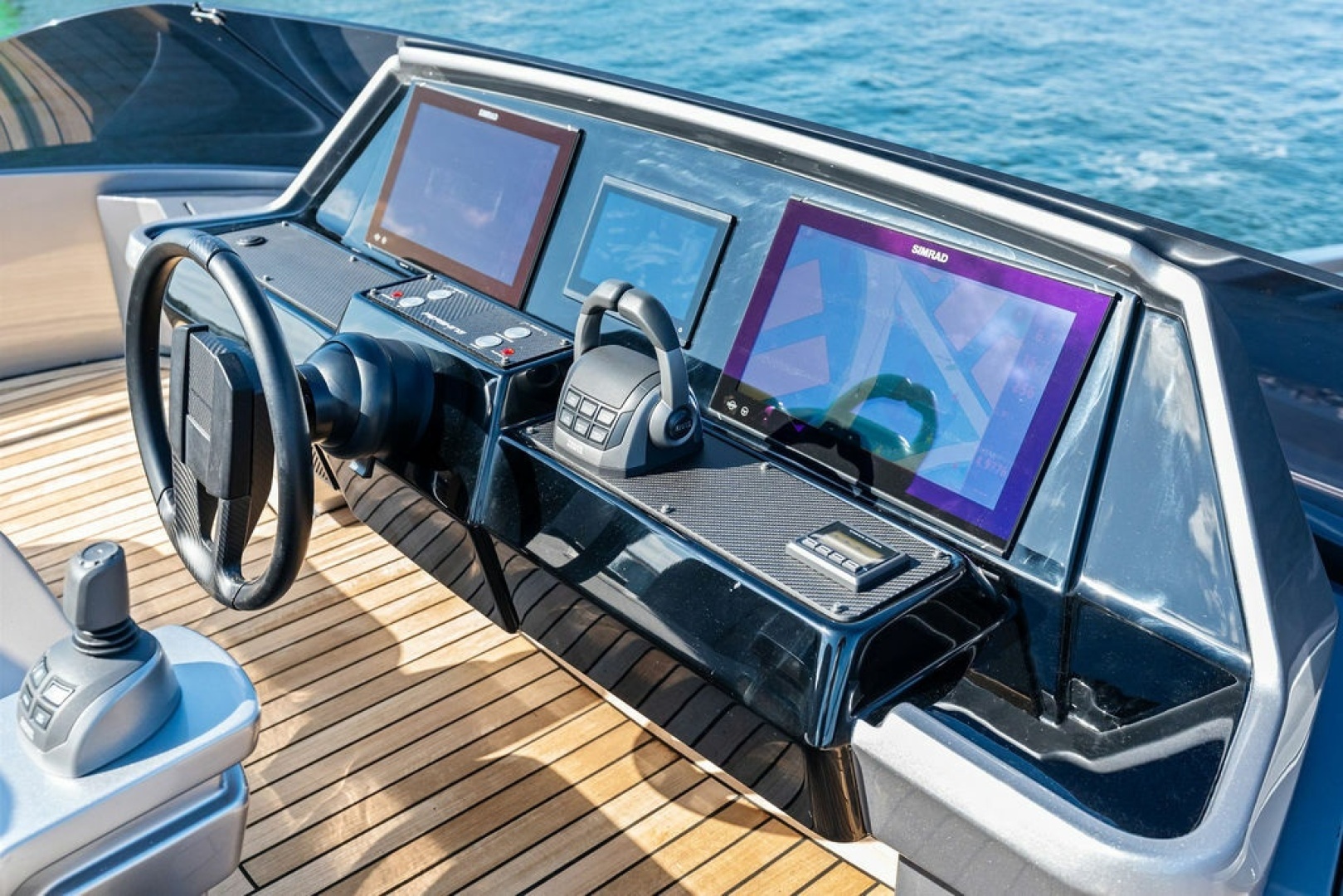 2025 Pershing GTX80 - Image 22