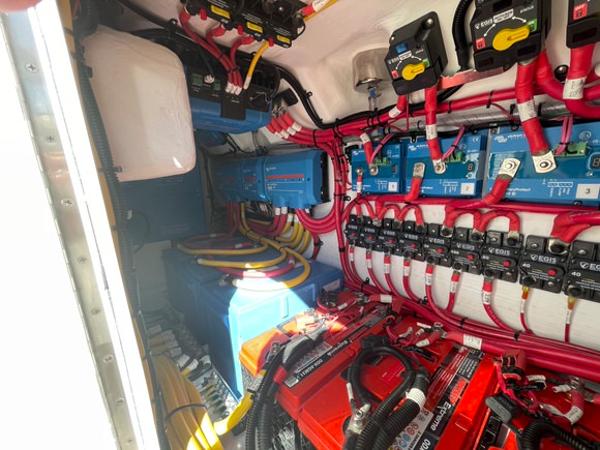 2026 Mag Bay 43 Center Console - 109