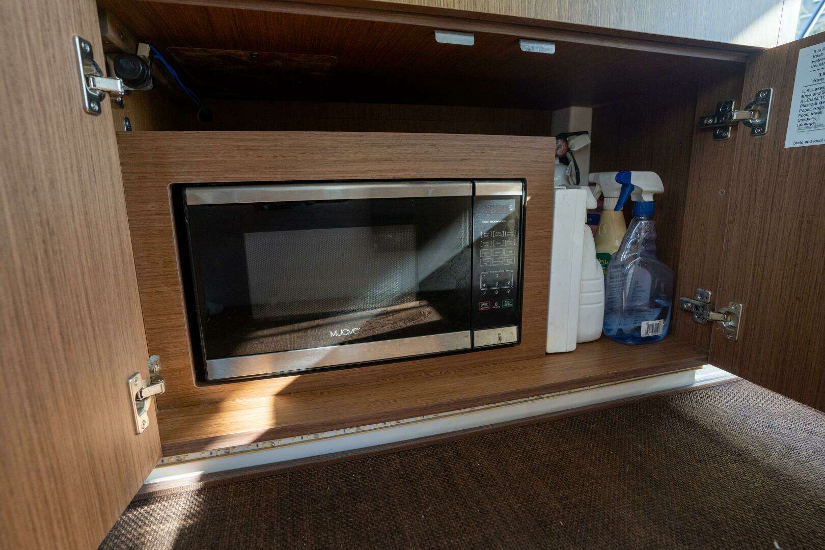 2021 Beneteau Antares 9 - Image 34