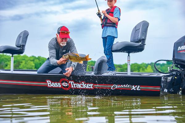 2026 Tracker Bass Tracker Classic XL - 37