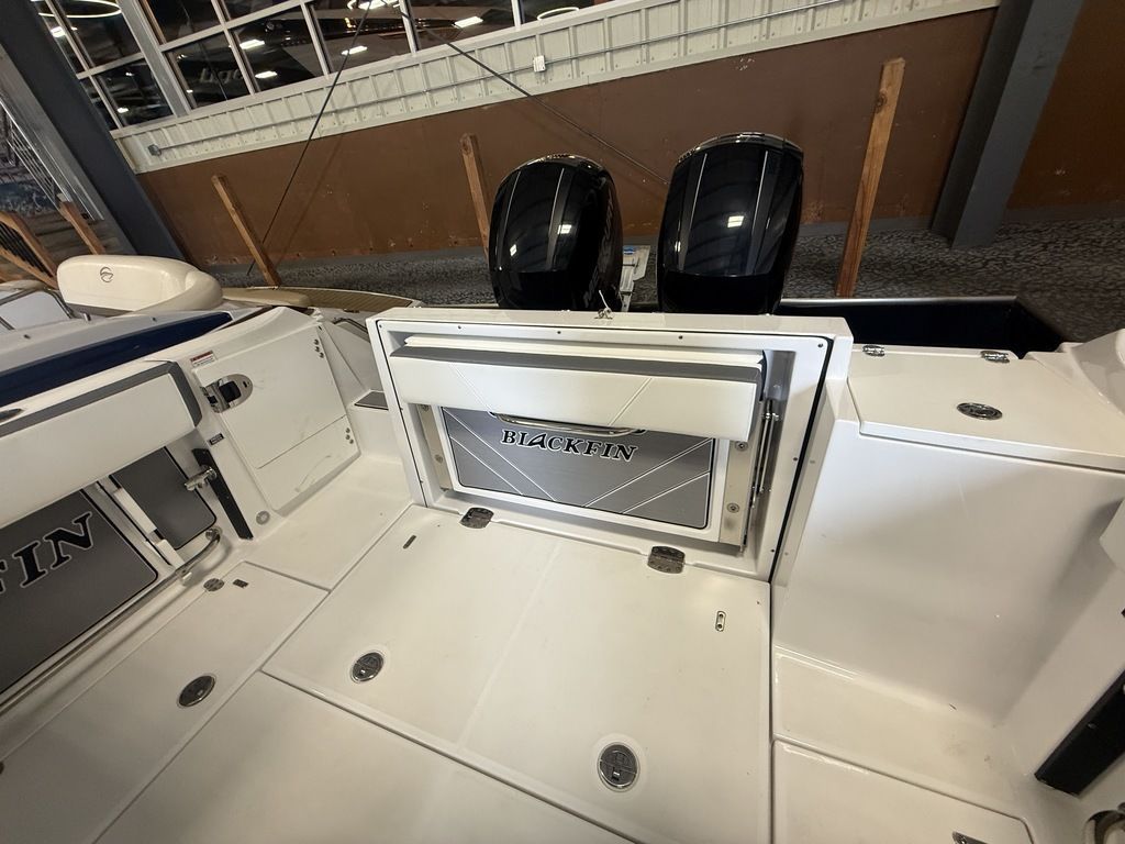 2019 Blackfin 242CC - 14