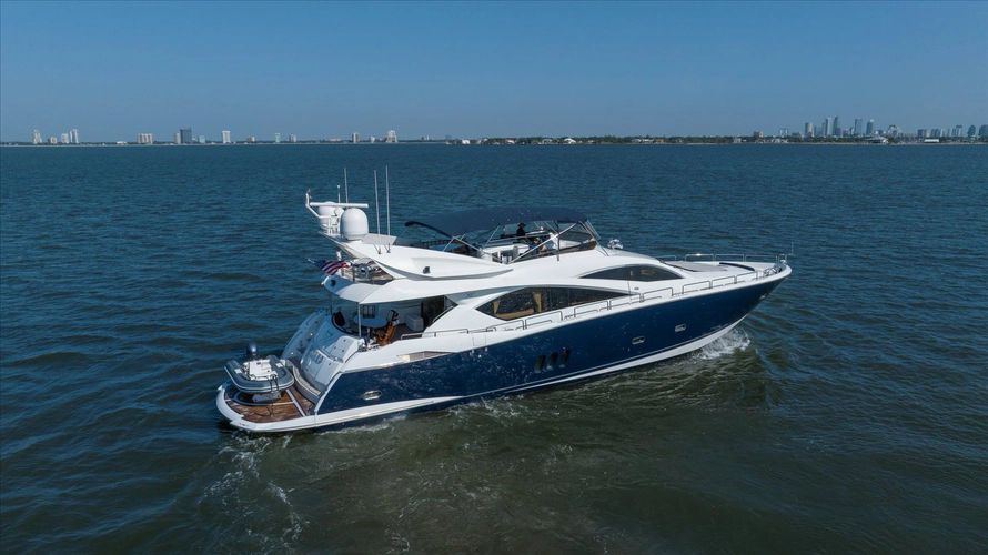 2005 Sunseeker 82 Yacht - Image 2