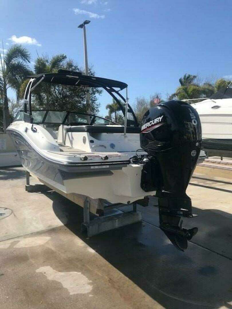 2022 Sea Ray SPX 190 OB - Image 8