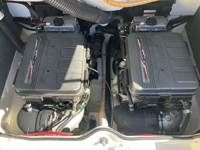 2009 Yamaha Boats AR230 HO - 21
