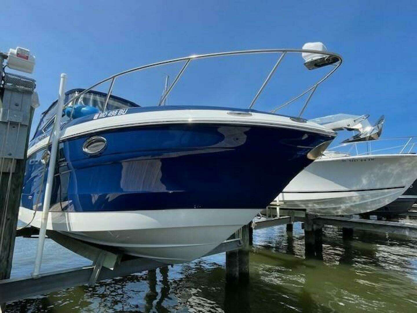 2023 Crownline — - Image 3
