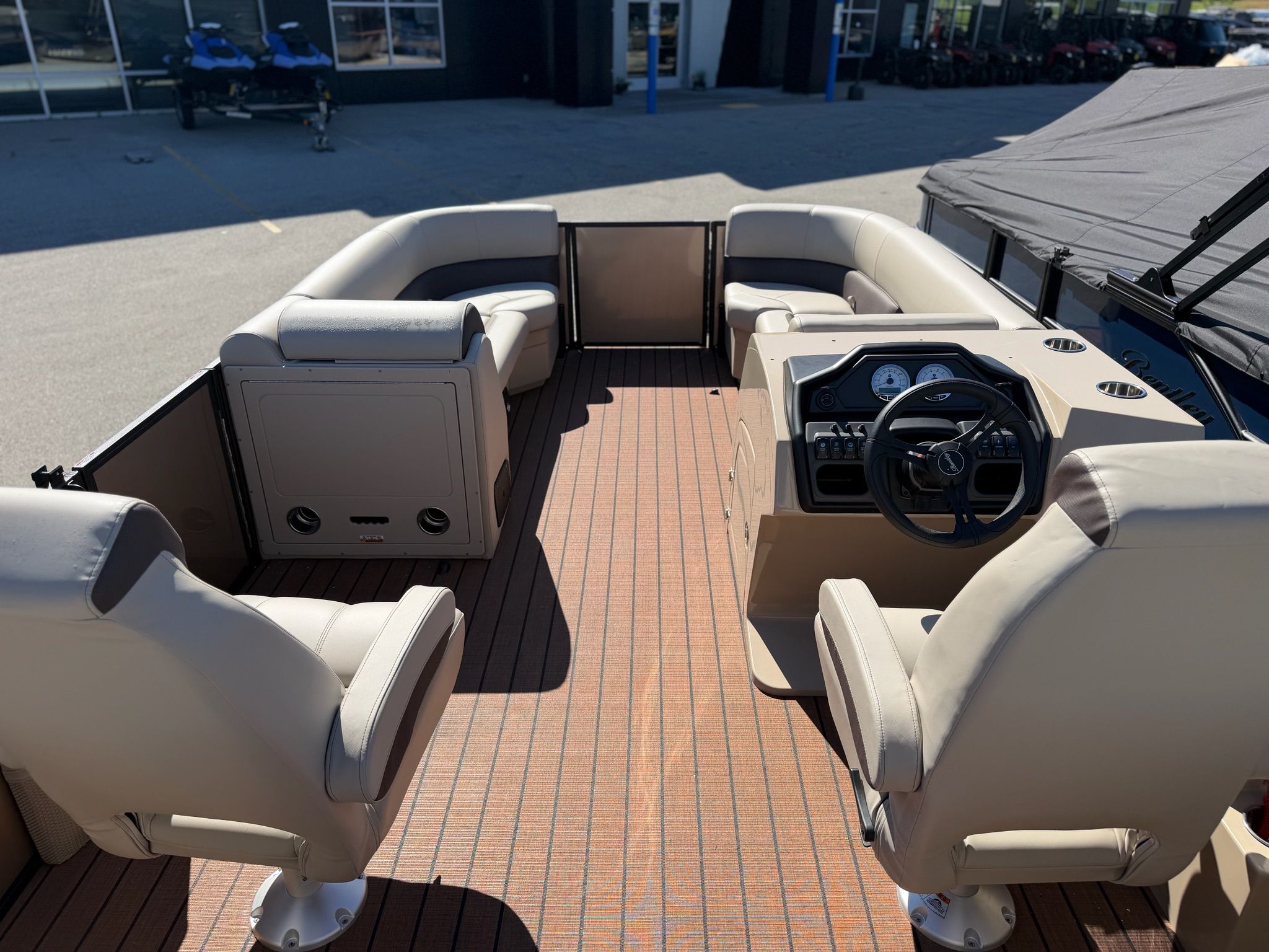 2026 Bentley Pontoons Legacy 240 Navigator - 6