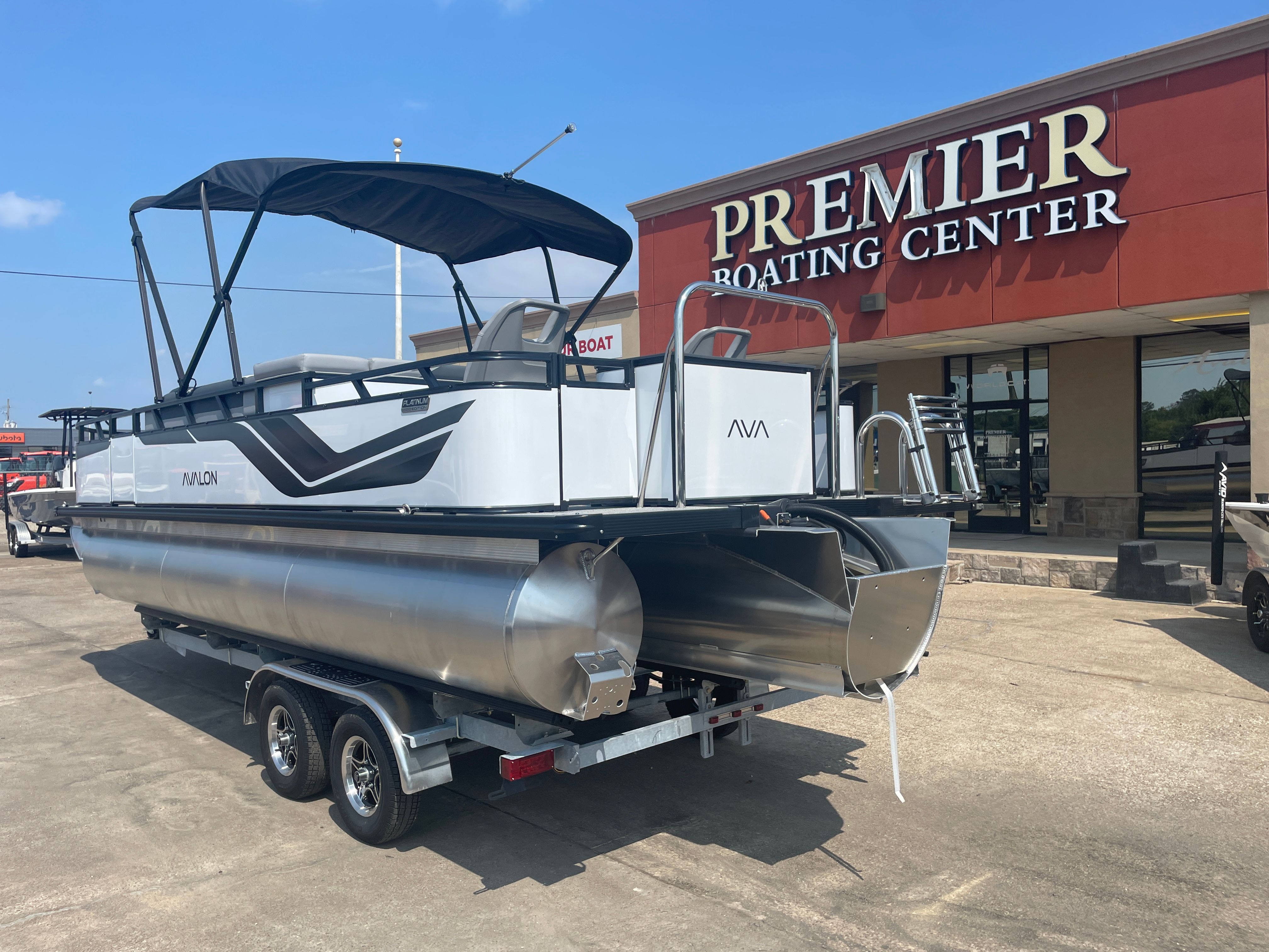 2025 Avalon Venture 85 Quad Fish - 23' - 10