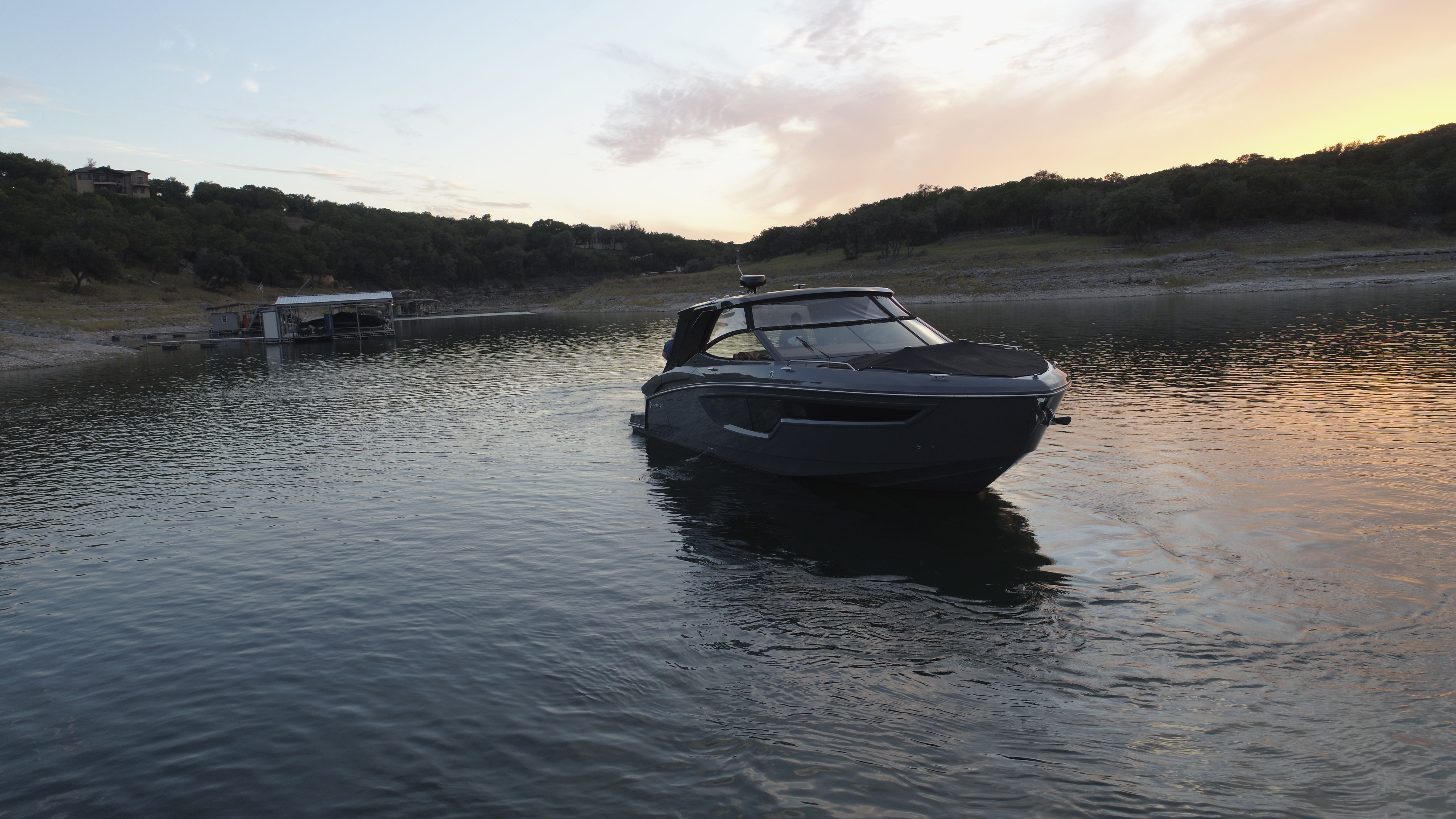 2022 Cruisers Yachts 38 GLS I/O SB - 6