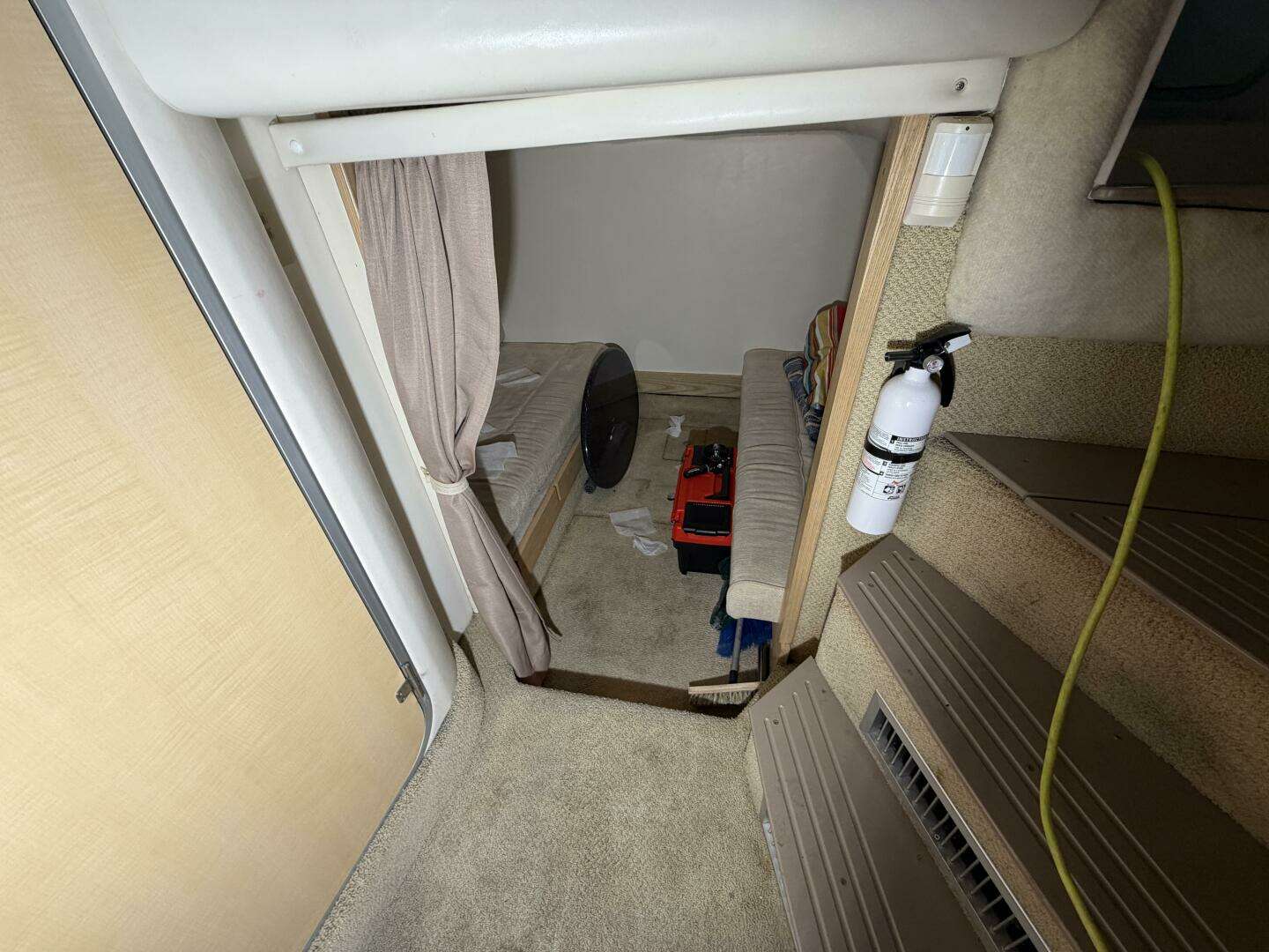 2001 Maxum 3300 SCR - Image 41
