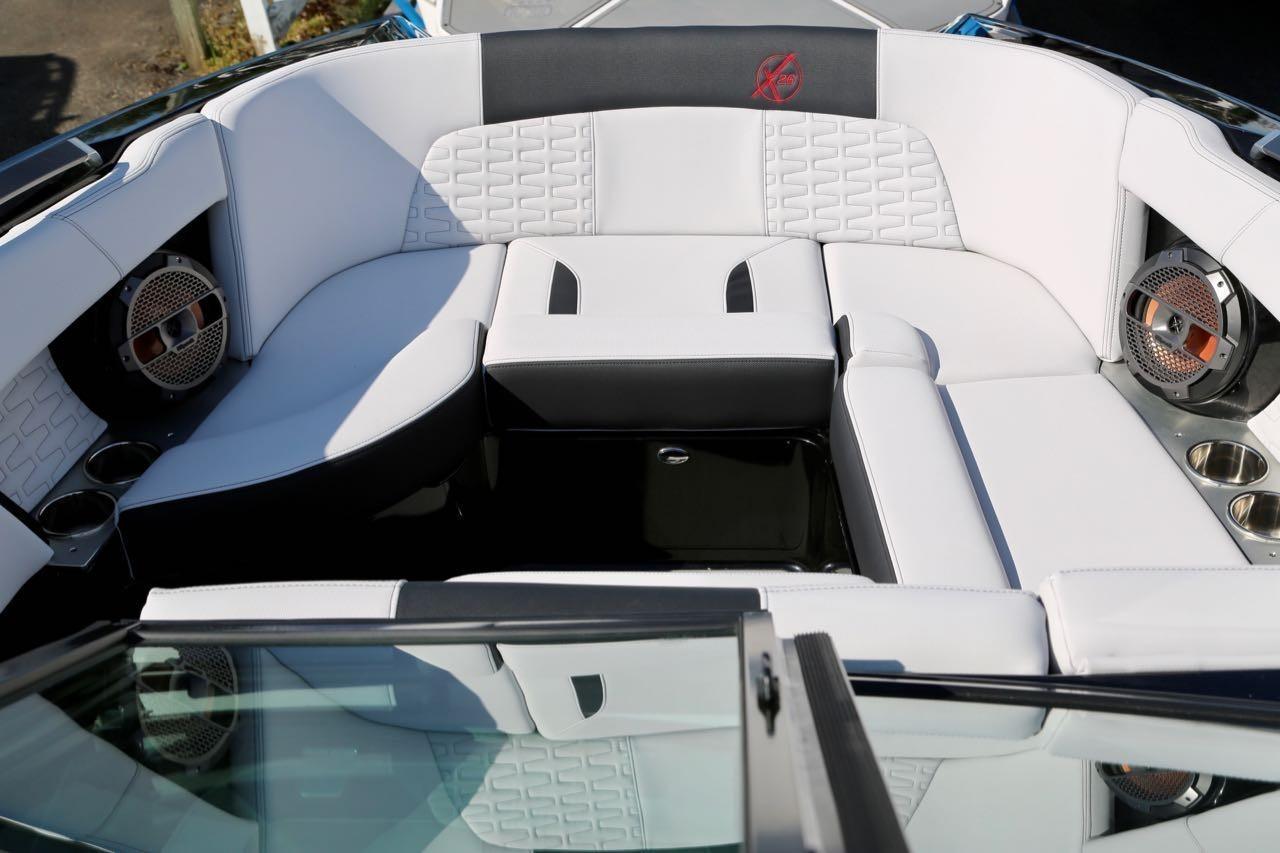 2020 MasterCraft X26 - 12