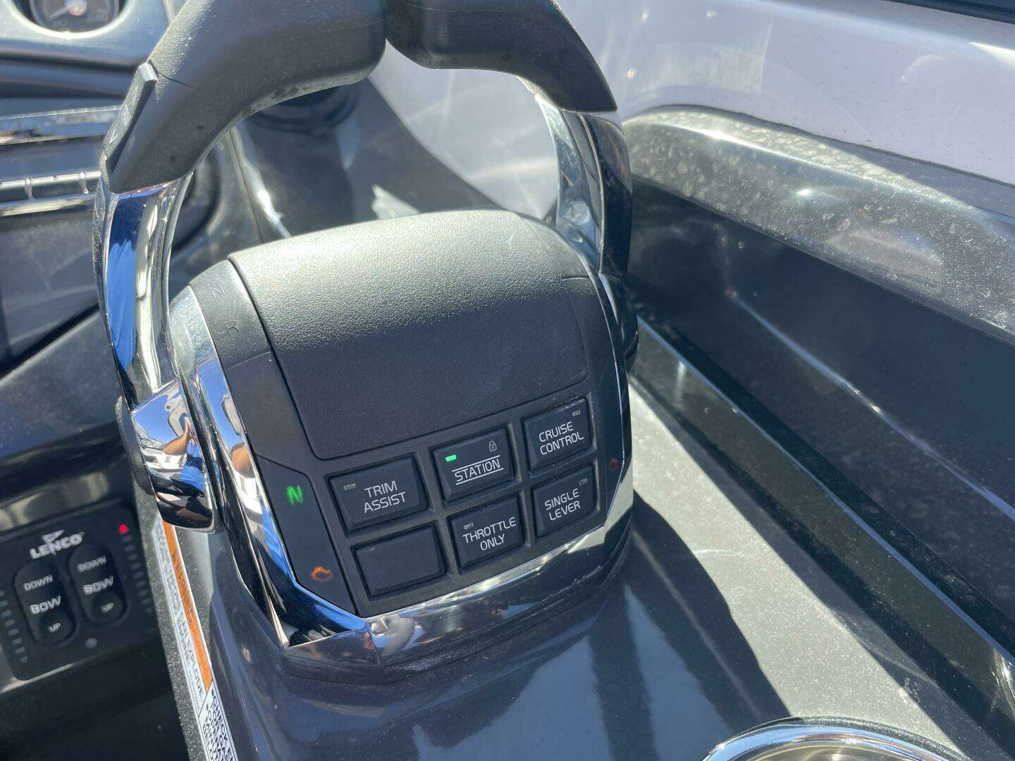 2019 Monterey 328SS - Image 30