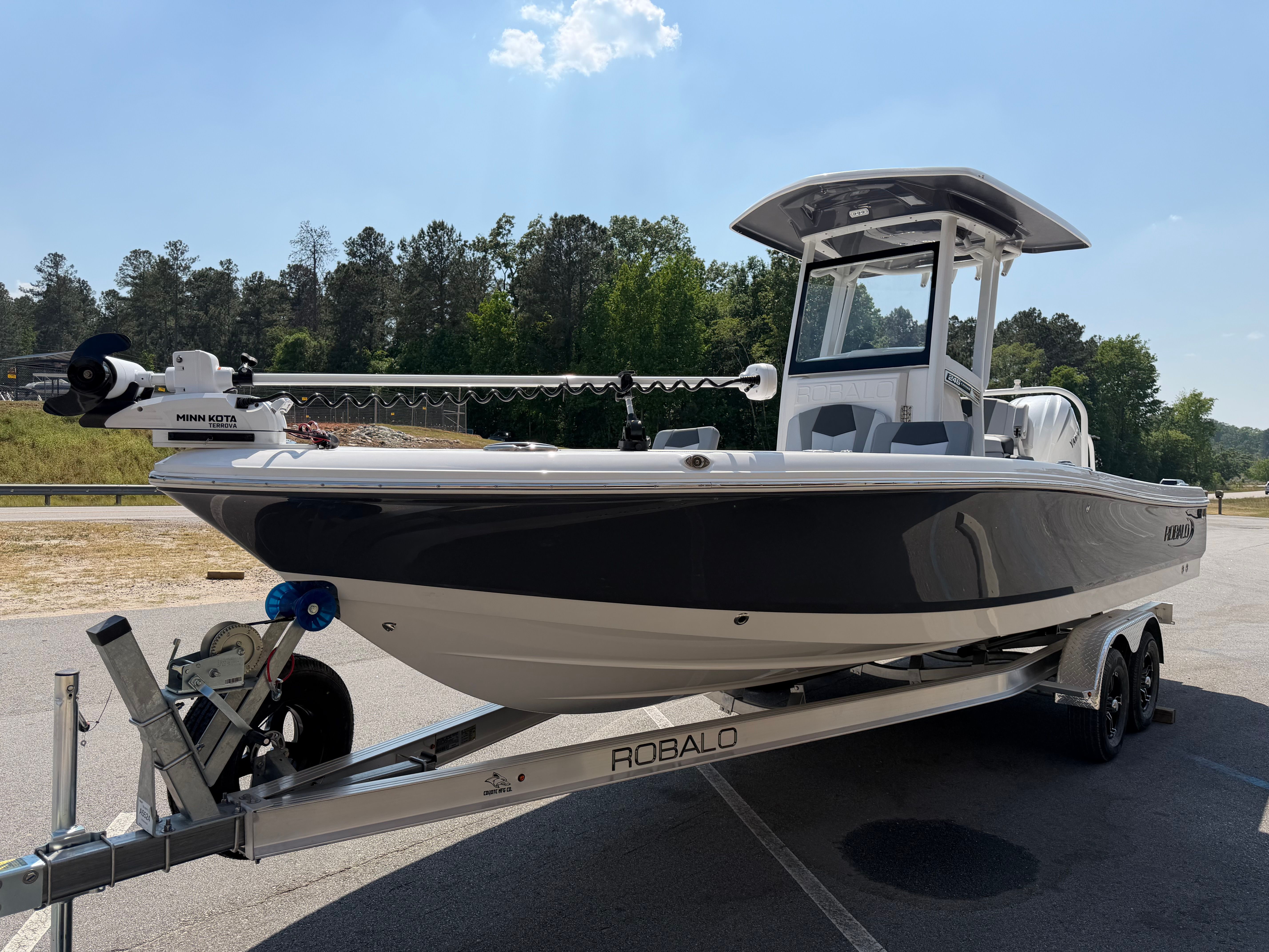 2026 ROBALO 246 CAYMAN - Image 3