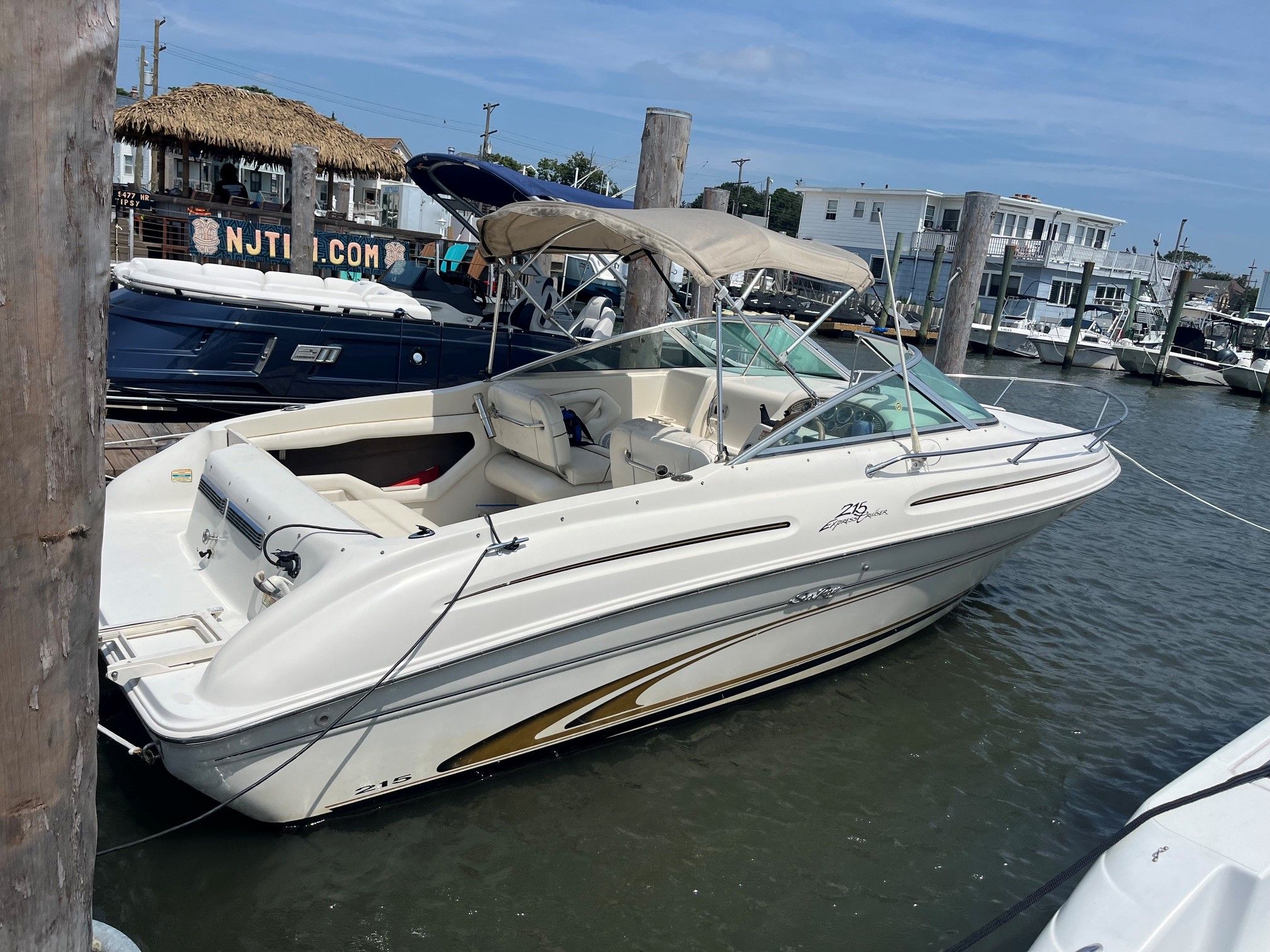 2000 Sea Ray 215 Weekender - 3