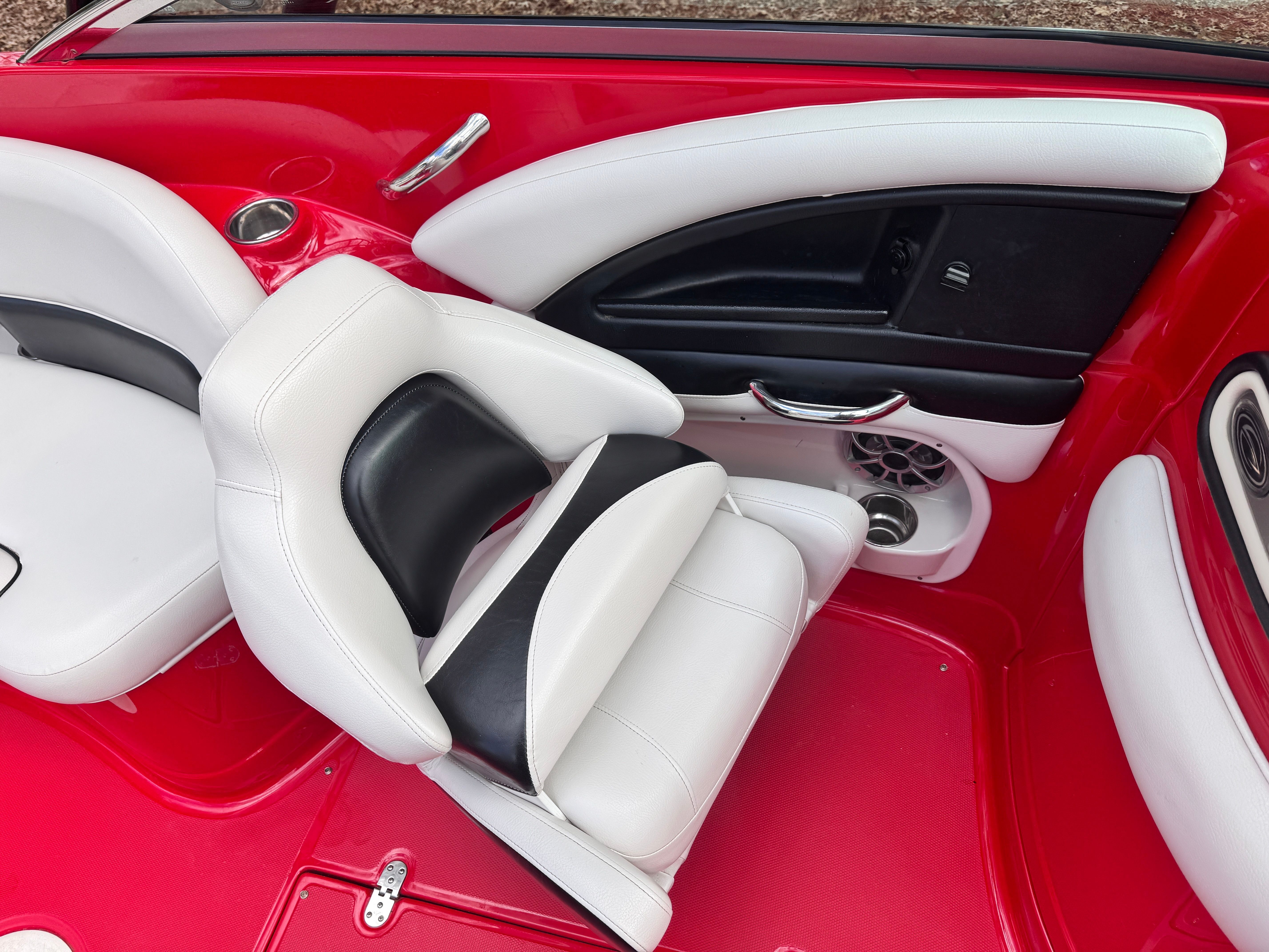 2014 Crownline Eclipse E4 - 11
