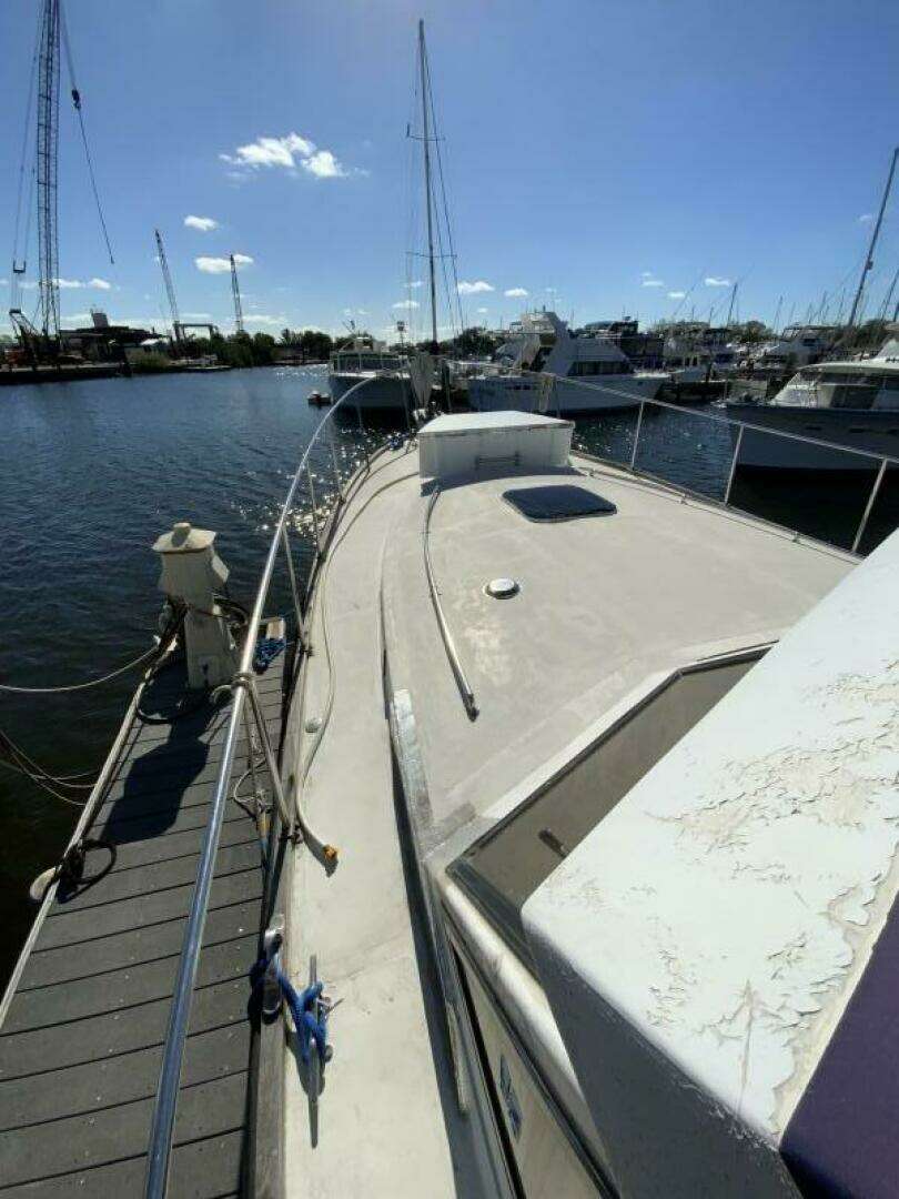 1987 President 41 Double Cabin Motor Yacht - Image 83