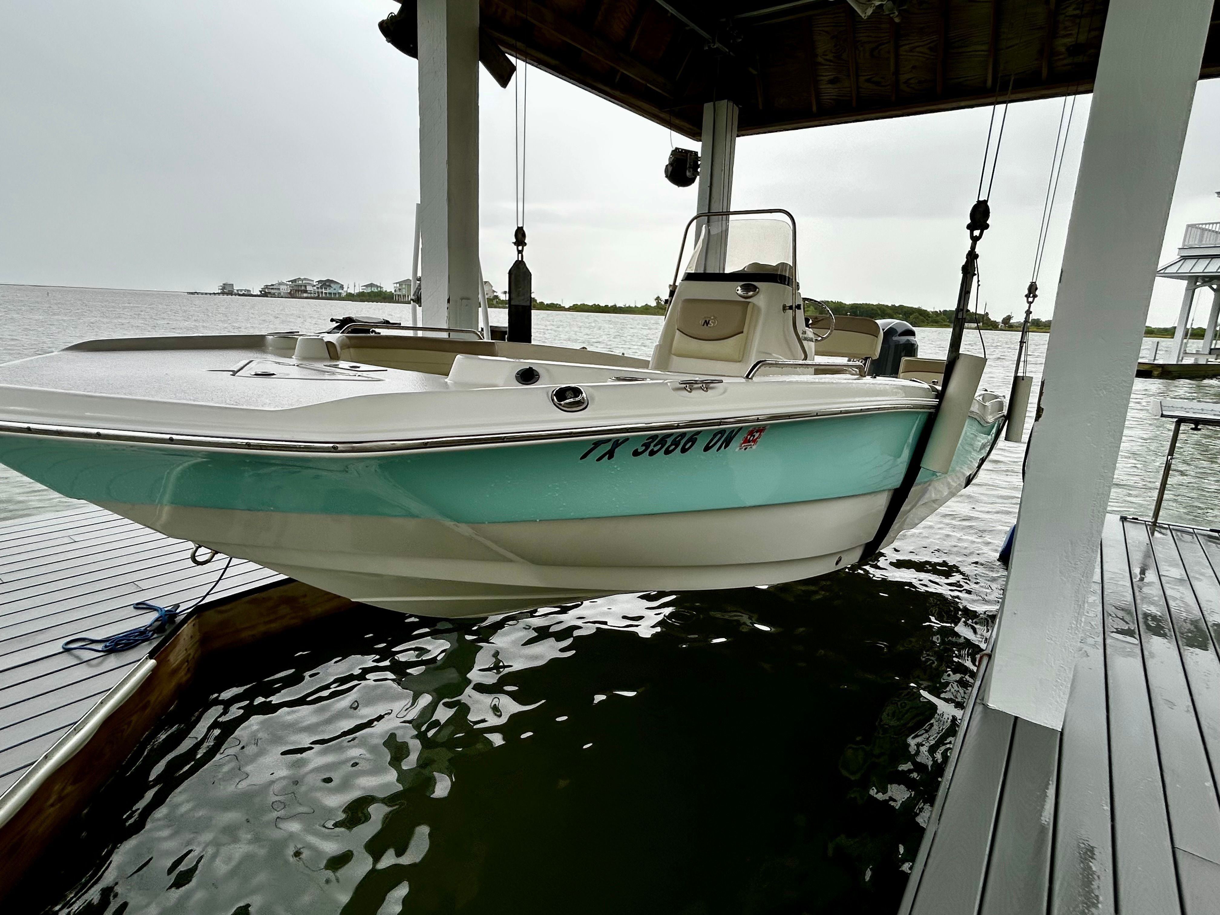 2016 NauticStar 211 Coastal