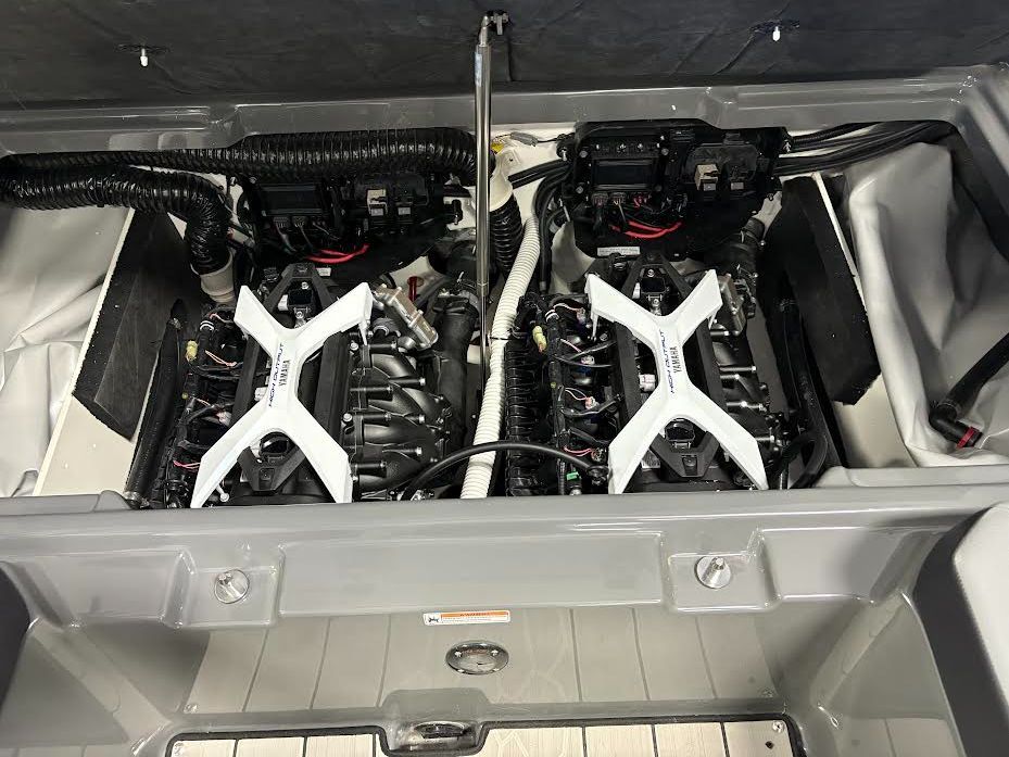 2025 Yamaha Boats 222XE - 10