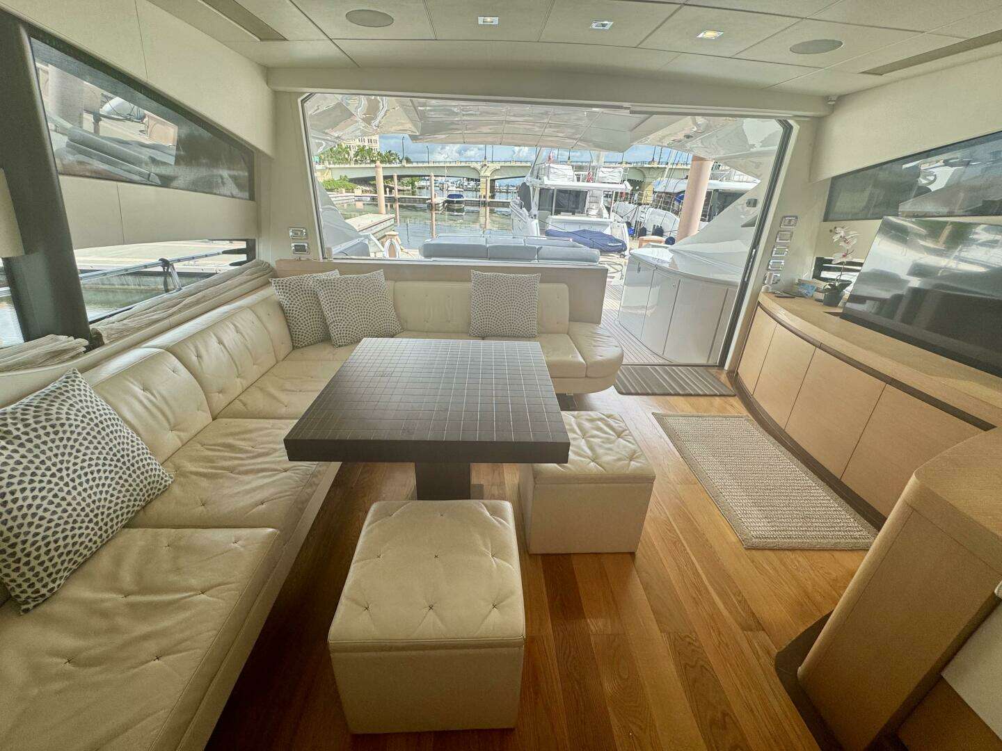 2008 Pershing 72 - Image 5