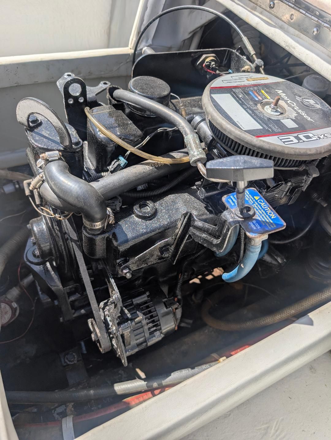 1984 Invader 20V CUDDY - 8