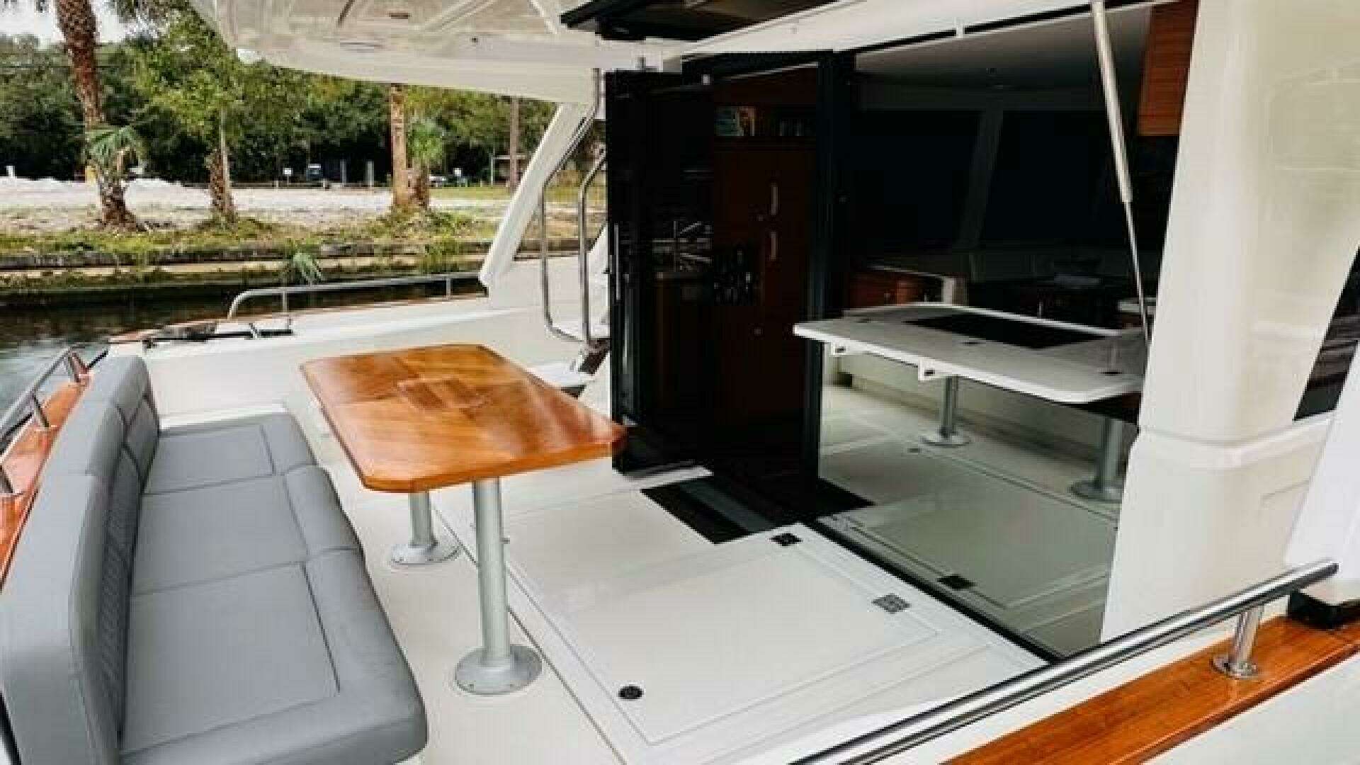 2022 Greenline 48 Diesel Flybridge with Hardtop - Image 37