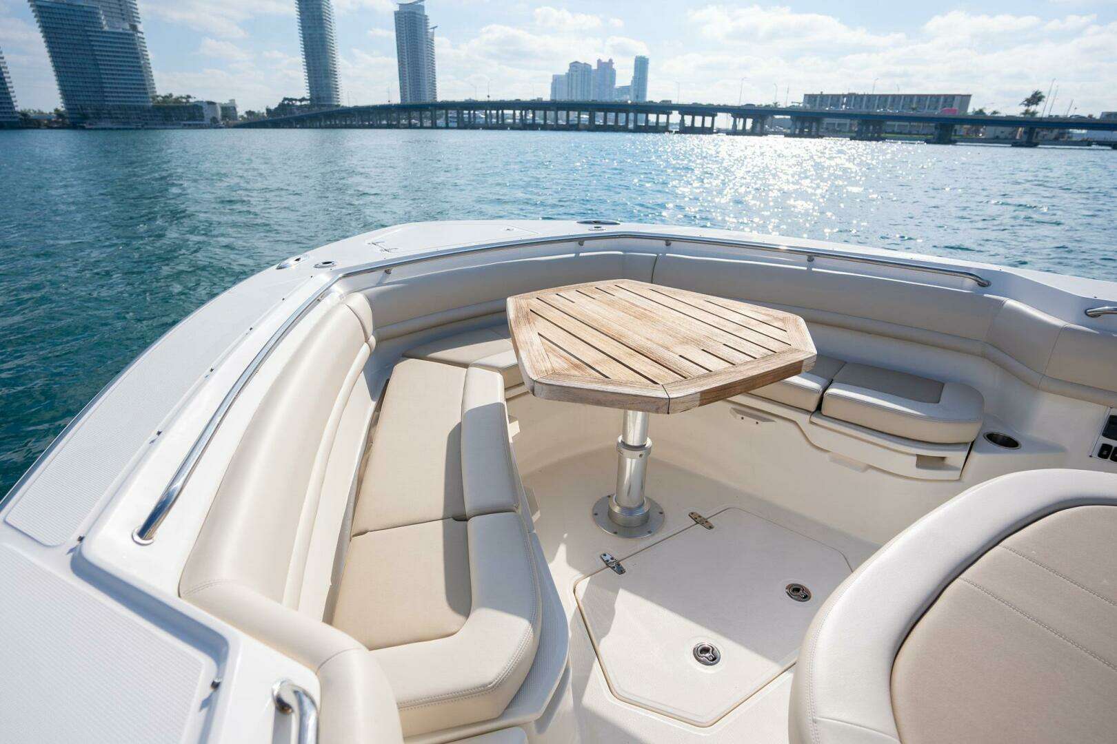 2020 Boston Whaler 380 Outrage Center Console - Image 25