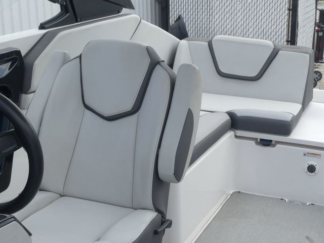 2022 Yamaha Boats AR250 - 17