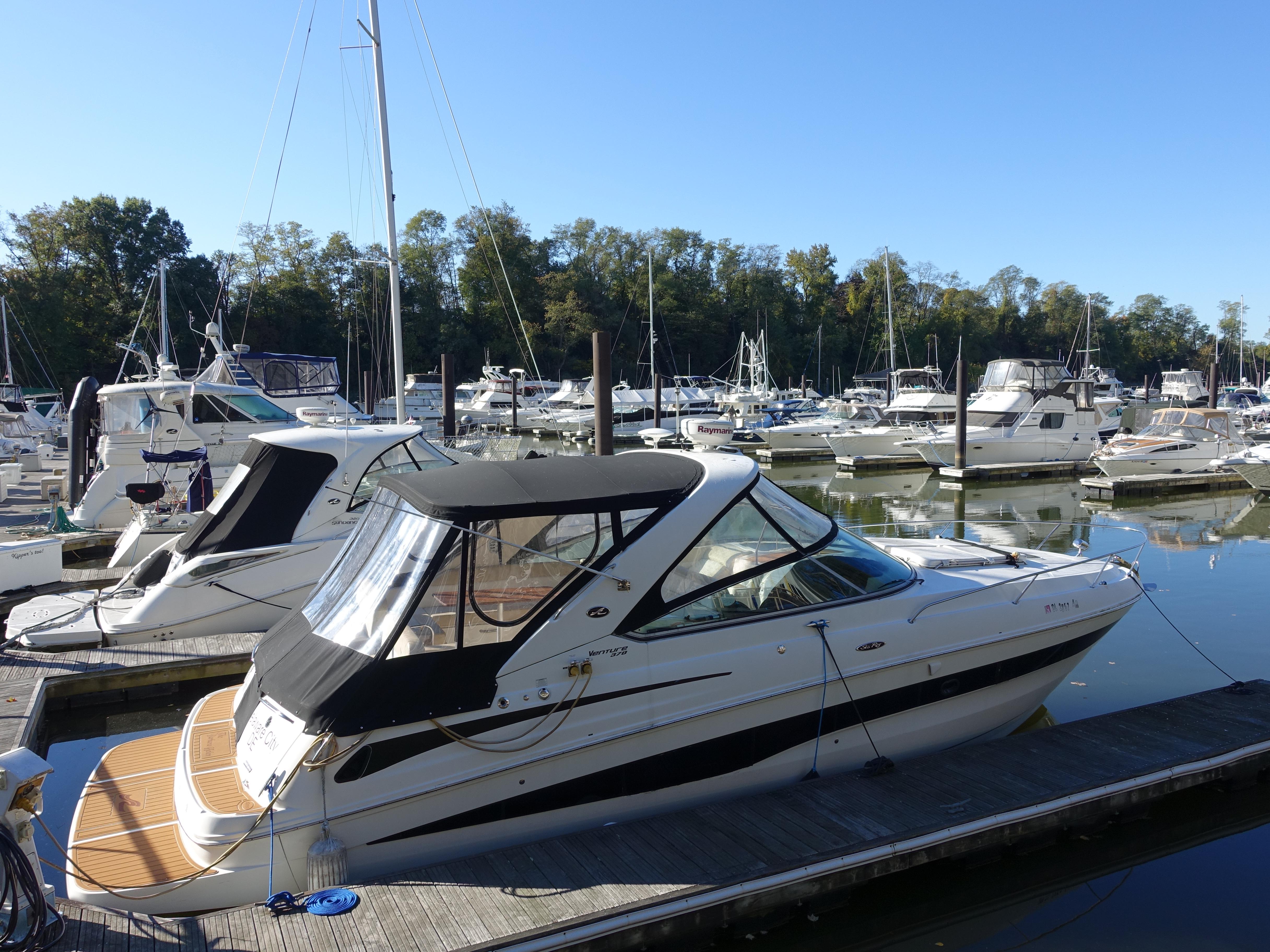 2013 Sea Ray 370 Venture