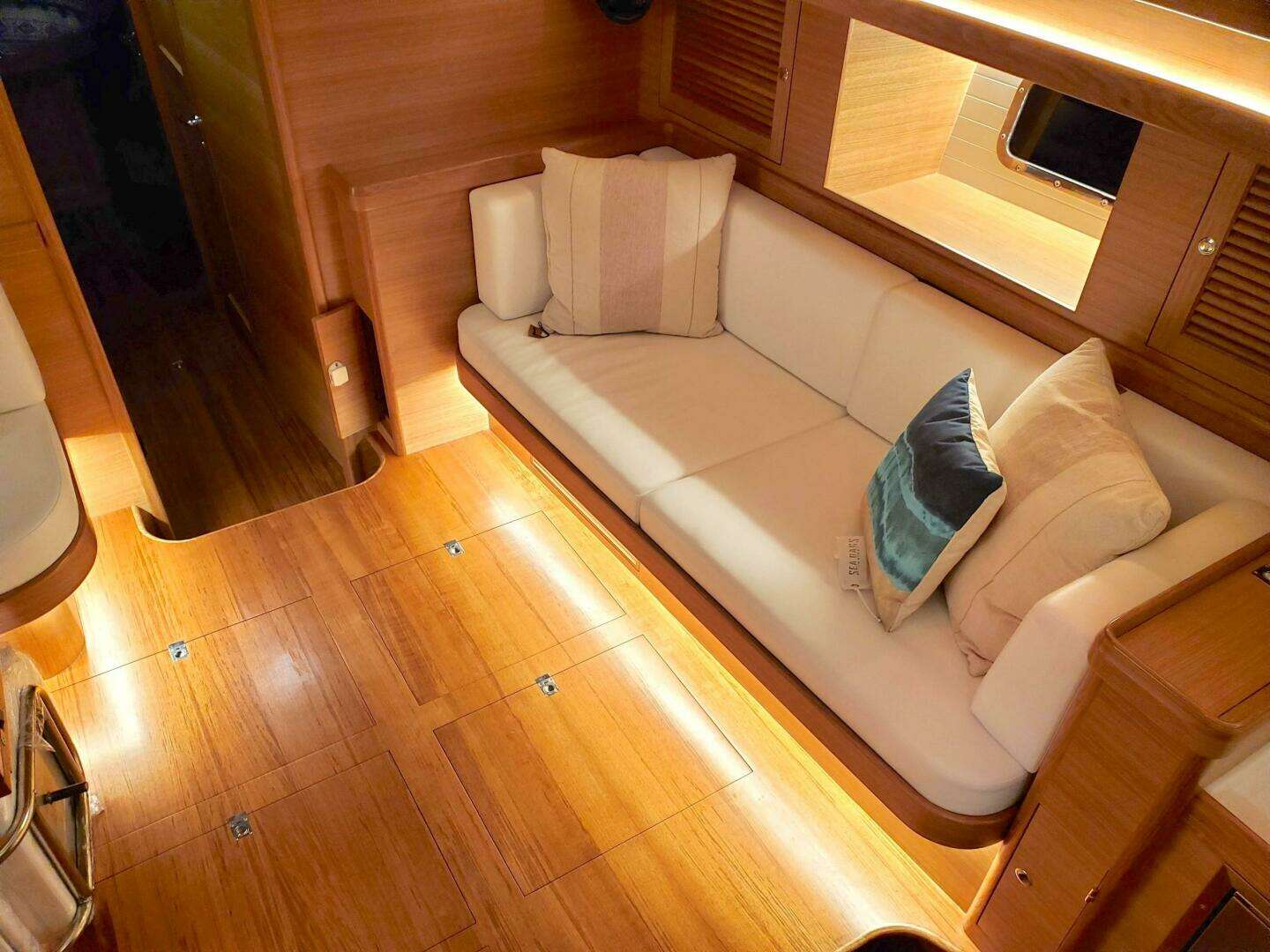 2023 Bluewater 56 - Image 21