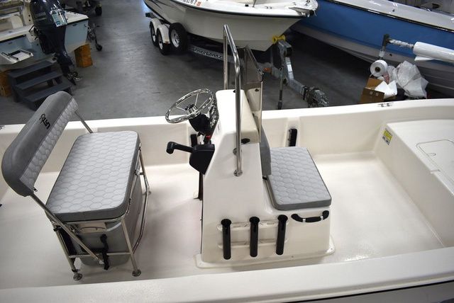 2025 Carolina Skiff E20 JVX Center Console - 7