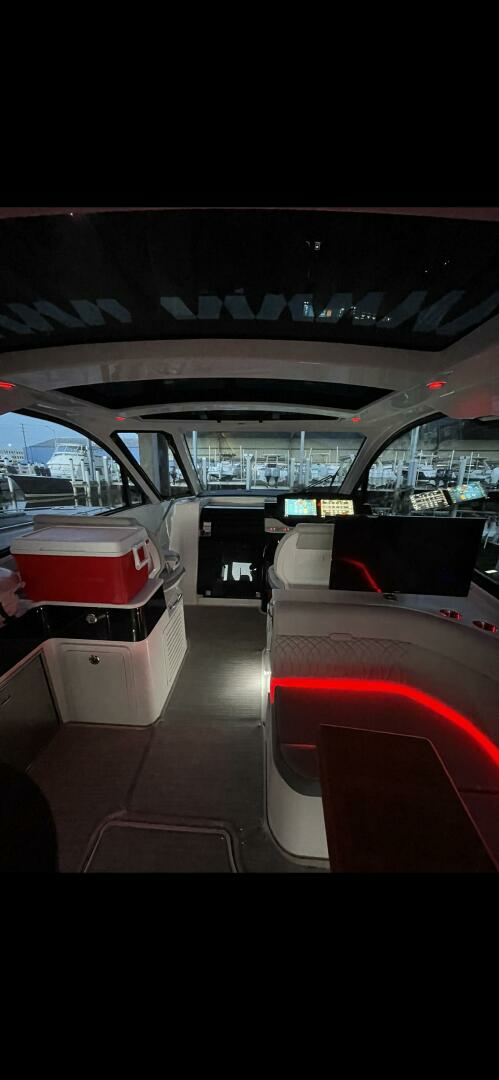 2022 Sea Ray — - Image 8