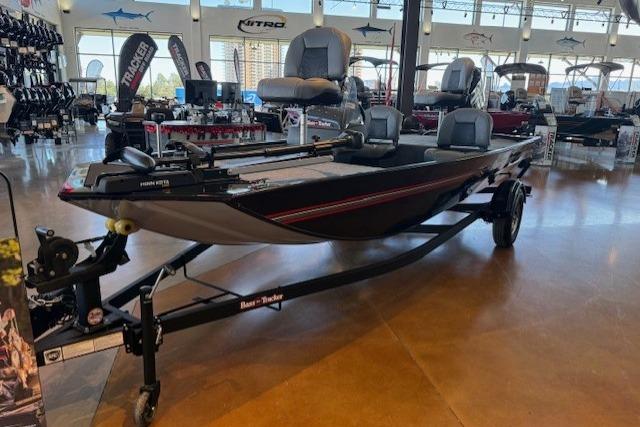 2026 Tracker Bass Tracker Classic XL