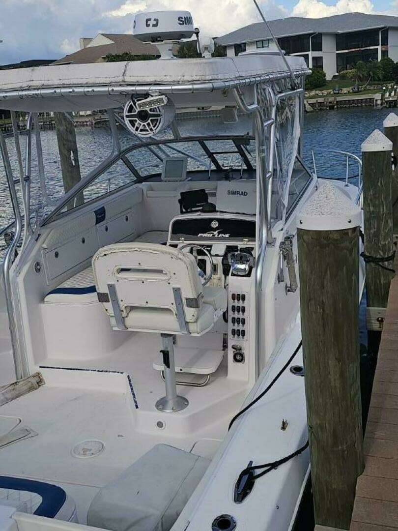 2004 Pro-Line EXPRESS 30 WA - Image 11