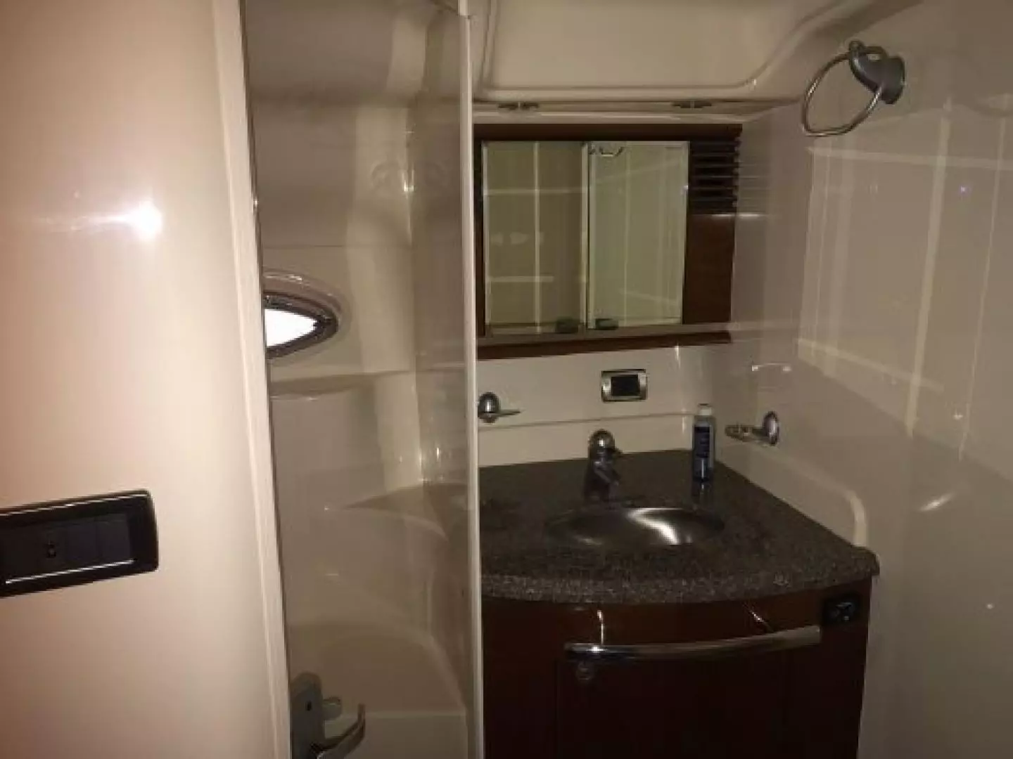 2005 Sea Ray Sundancer - Image 7