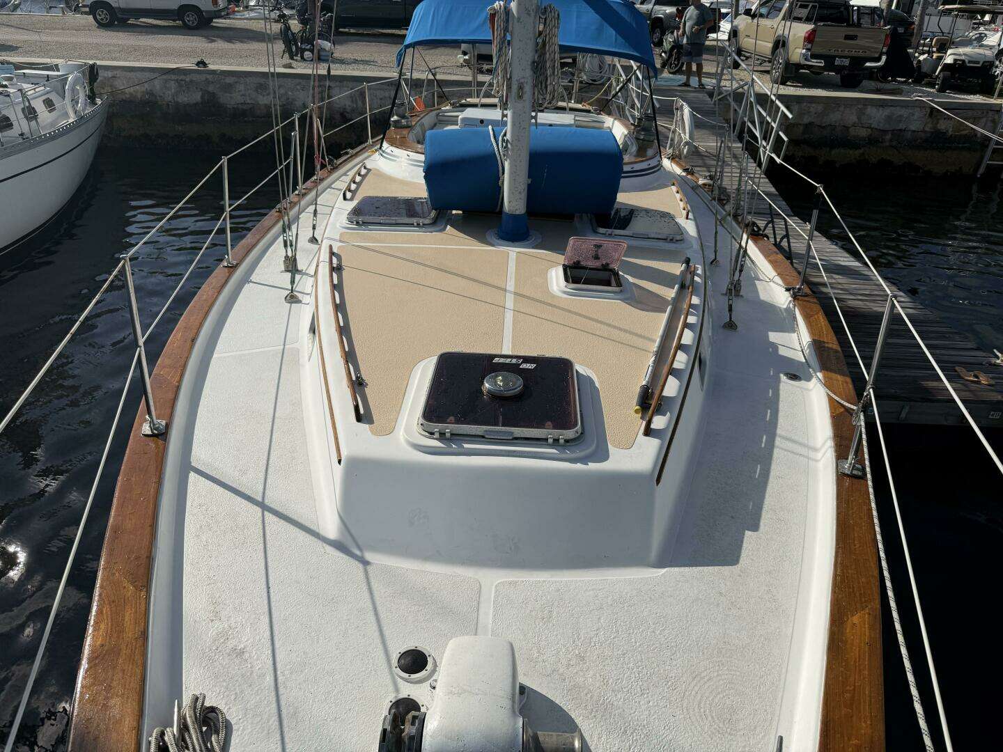 1985 Endeavour 42 - Image 3