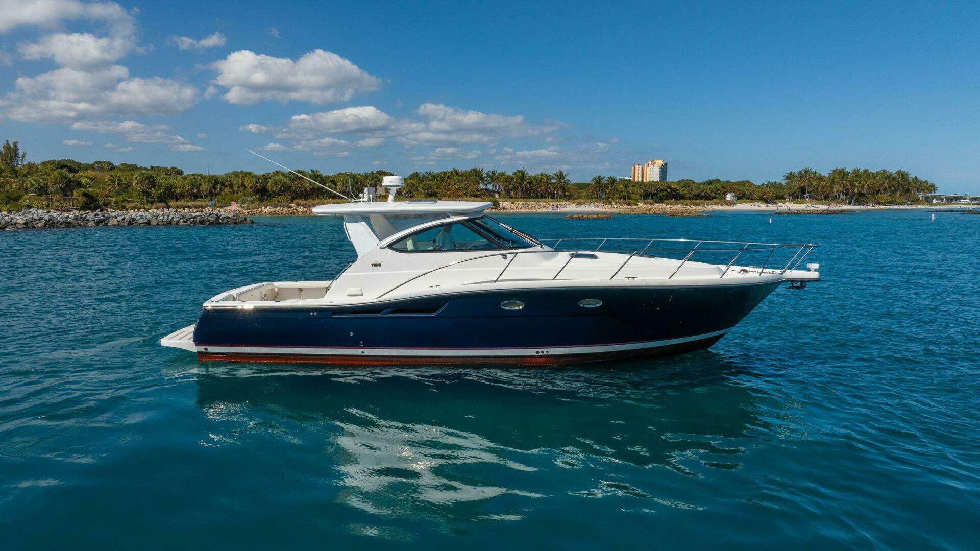 2004 Tiara Yachts 4200 Open - Image 83