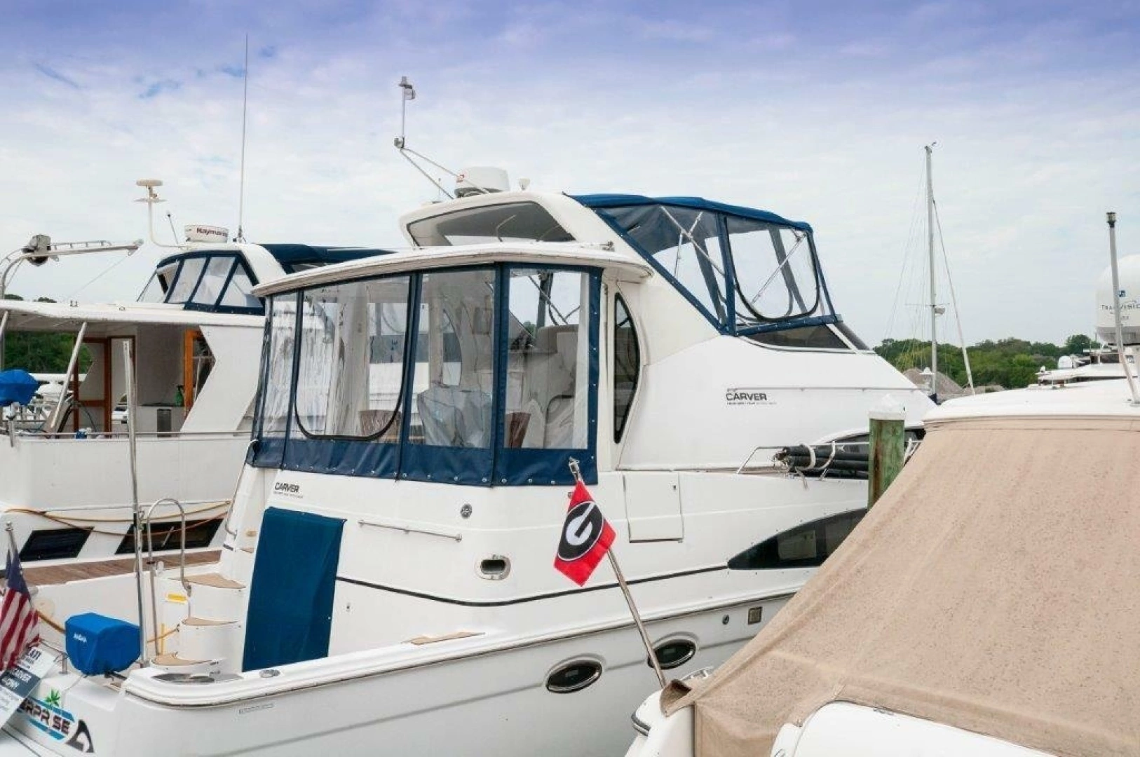 2002 Carver 444 Cockpit Motor Yacht - Image 29