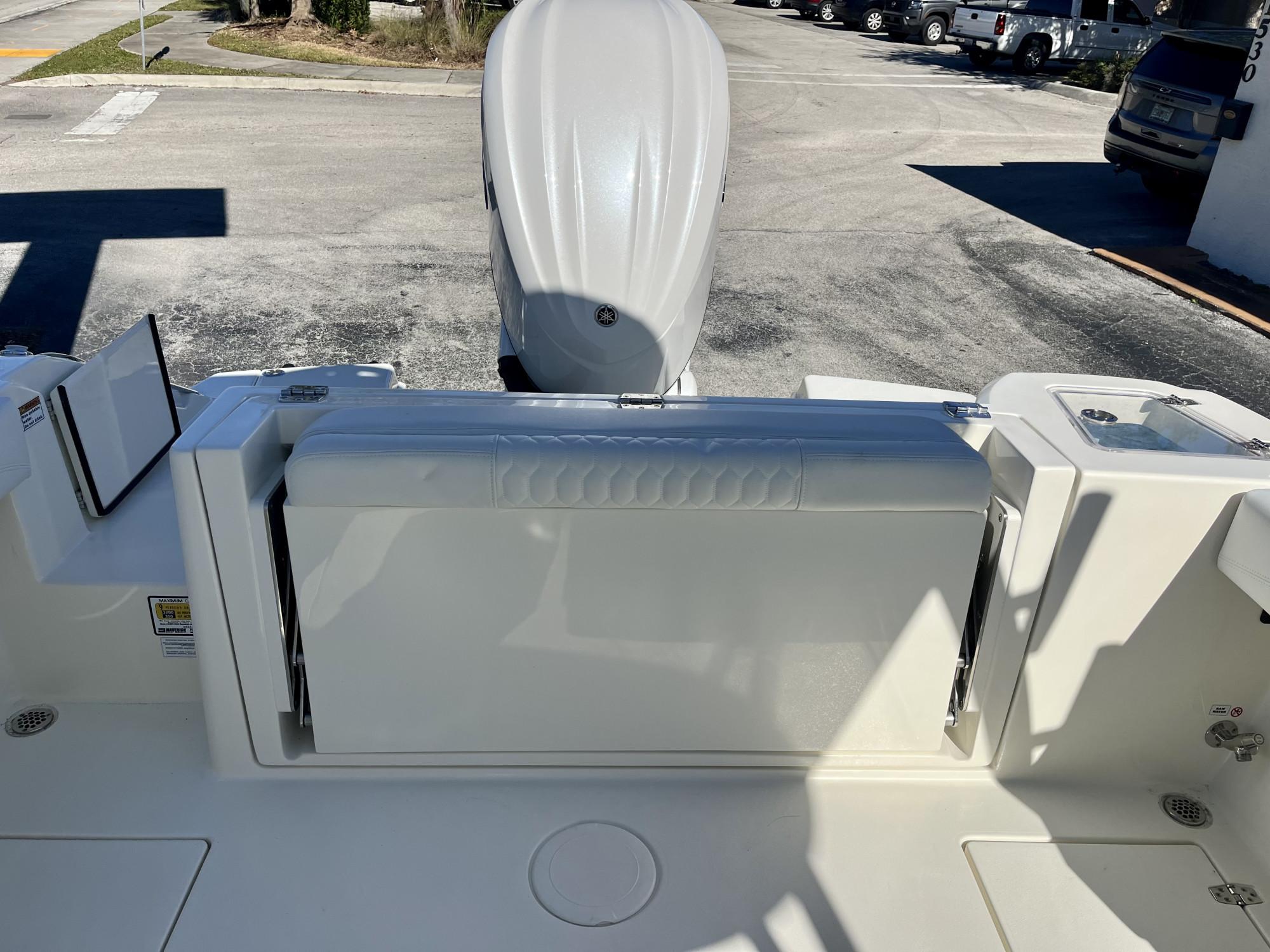 2025 Cobia 240 Dual Console - 34
