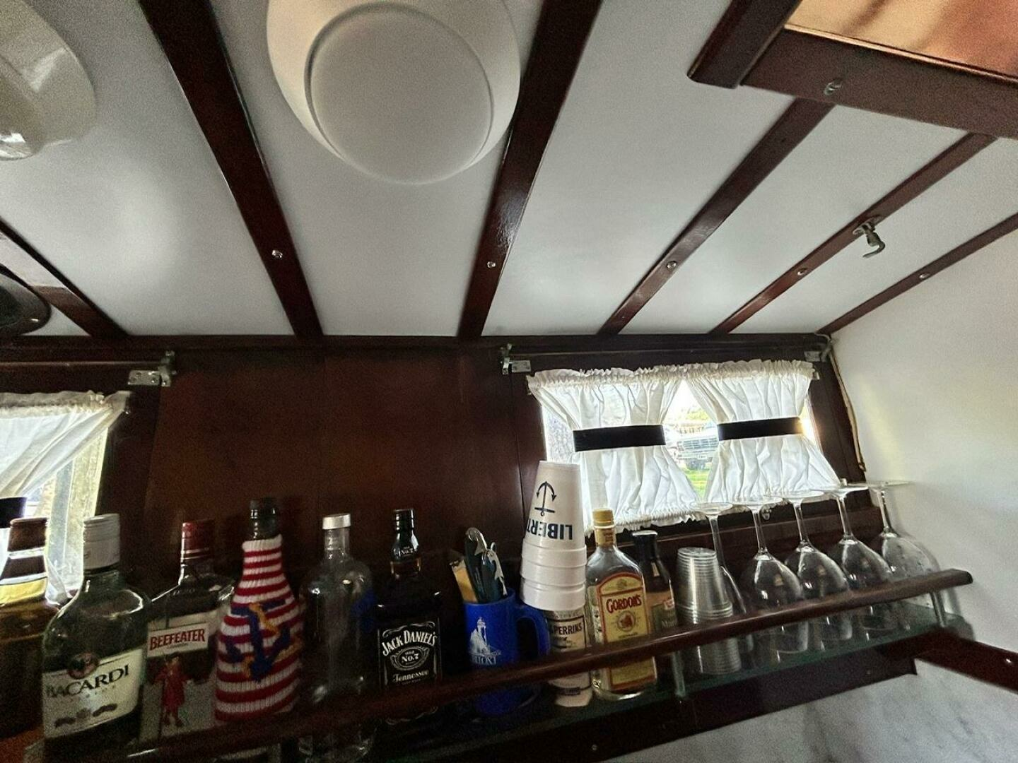 1930 Classic ACF 47'  Motor Yacht - Image 25