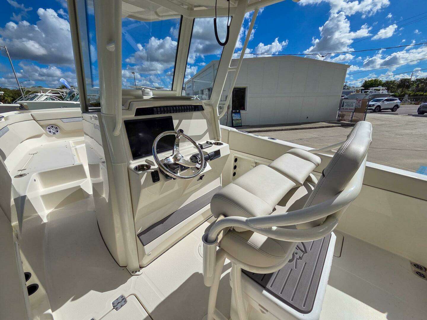 2026 Sailfish 252 CC - Image 13