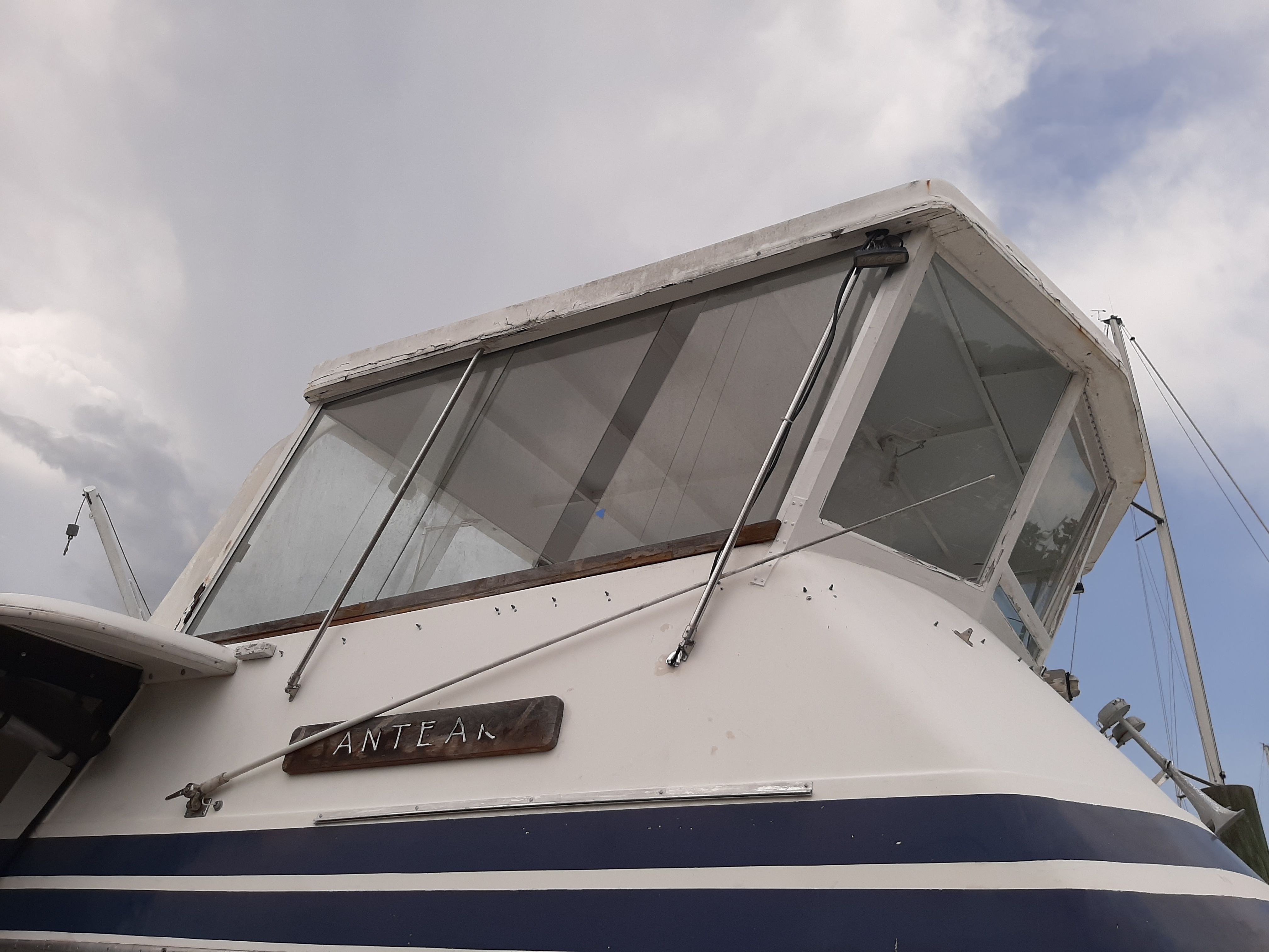 1979 Gulfstar Motor Cruiser - 7