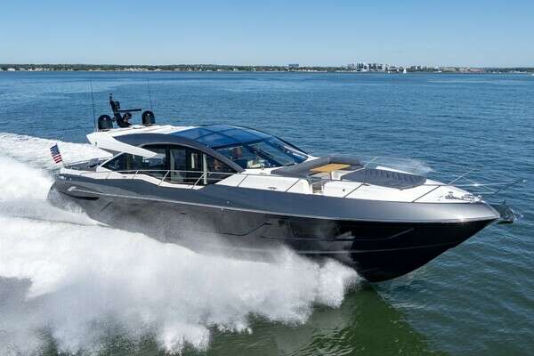 2020 Sunseeker Predator