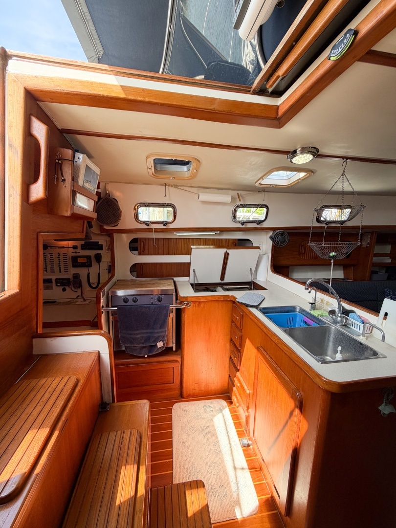 2001 Caliber 40 LRC - Image 32