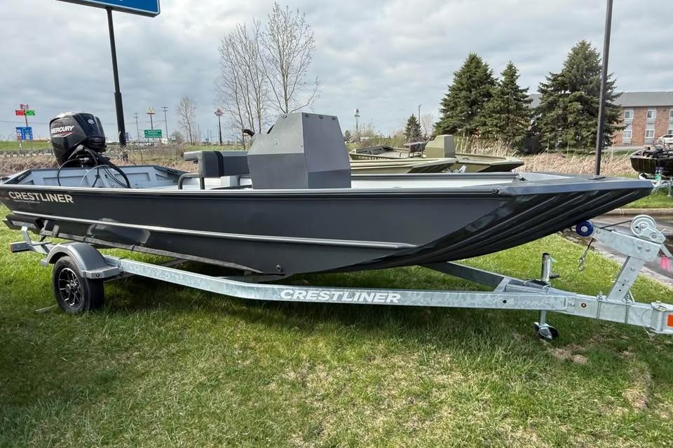 2026 Crestliner 1870 Retriever FCC