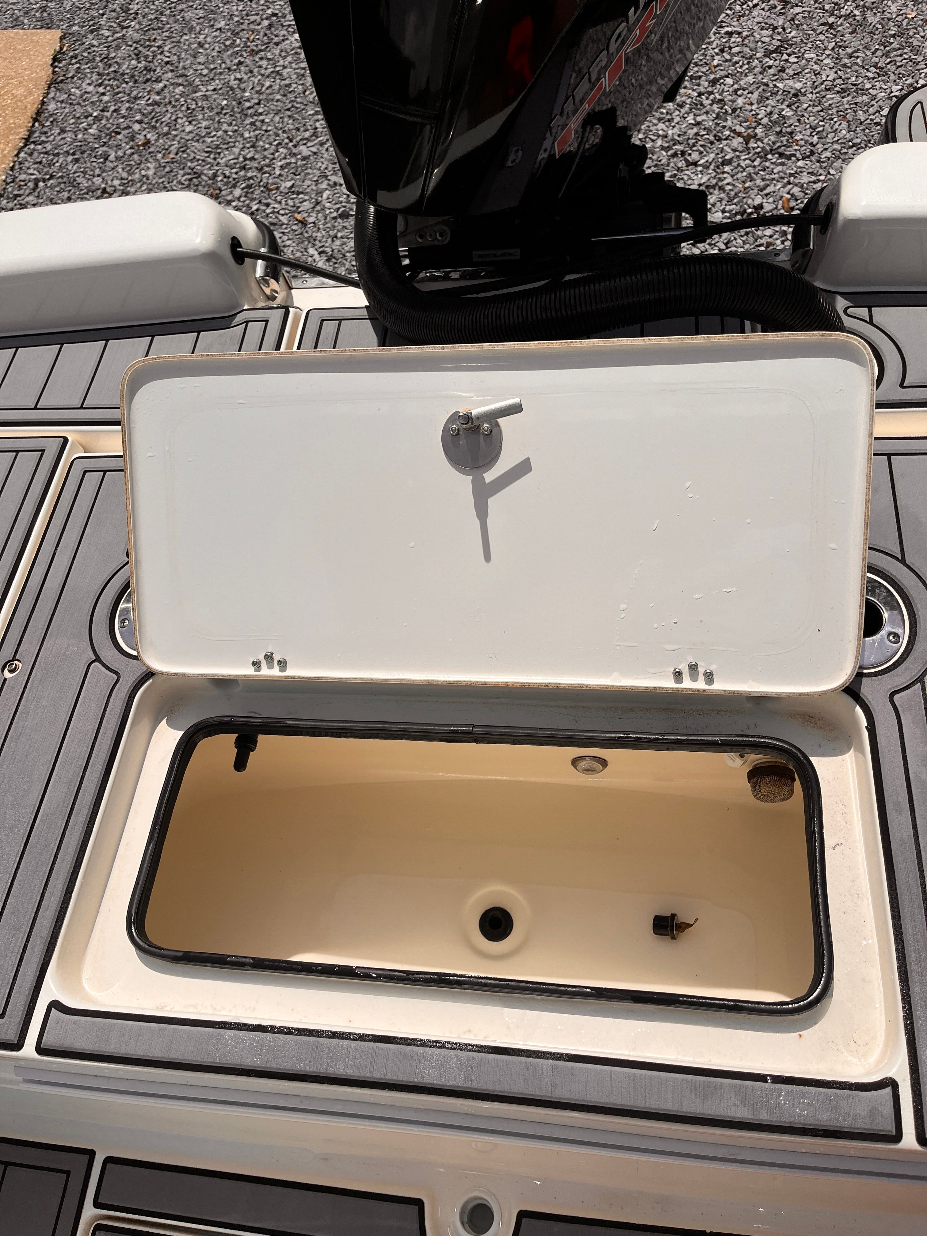 2021 ShearWater 23LTZ - 49