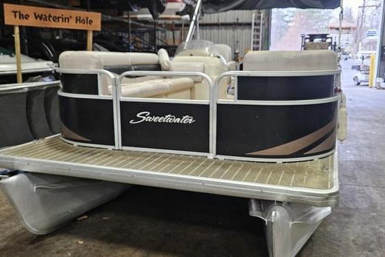 2013 Sweetwater SW 2286