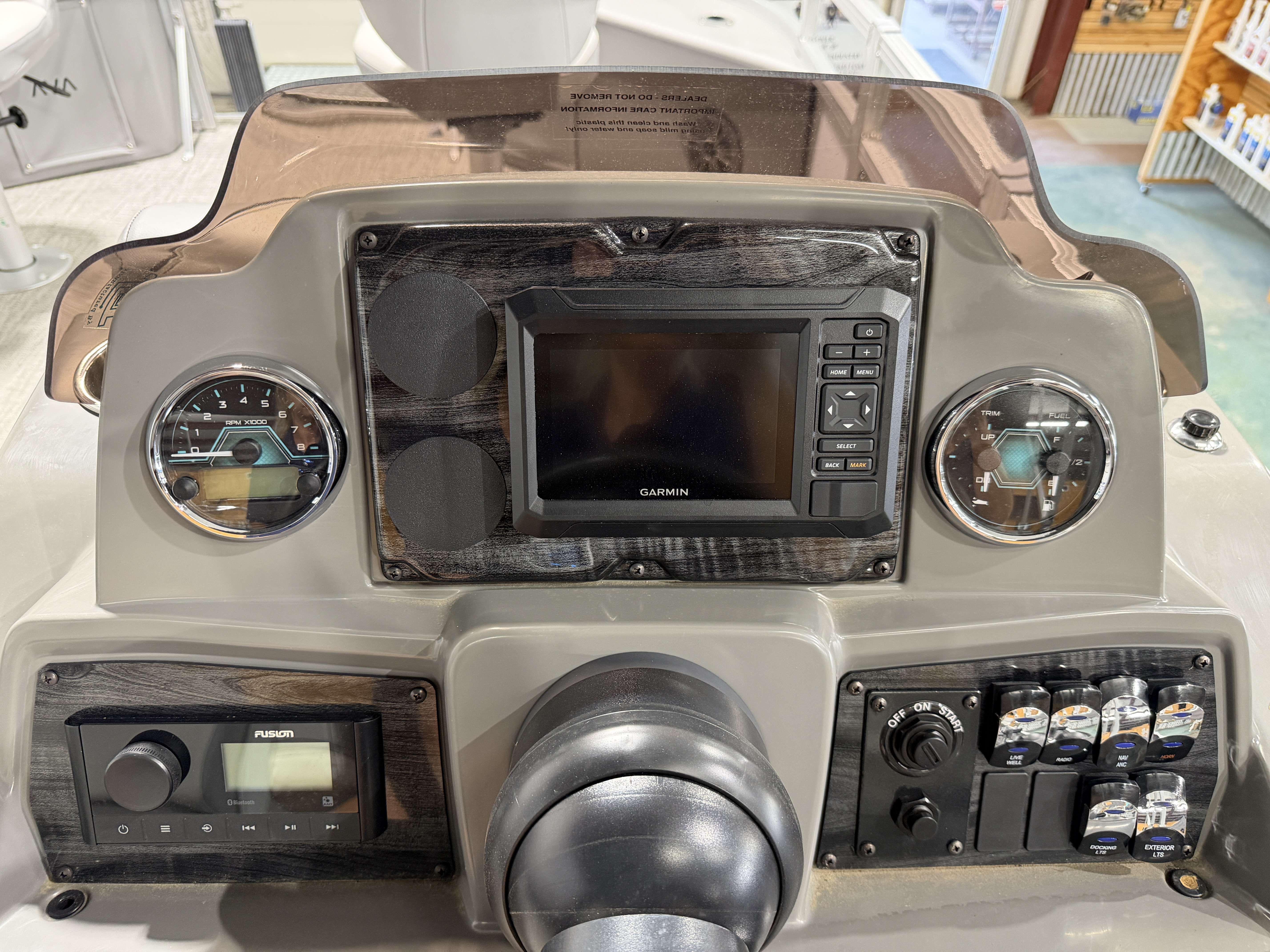 2026 Avalon Venture 85 Quad Fish - 21' - 10