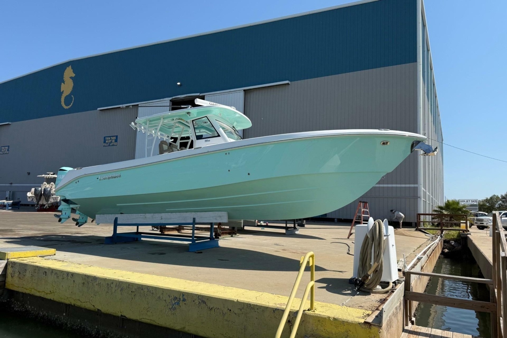 2021 Everglades 365 Center Console - Image 2
